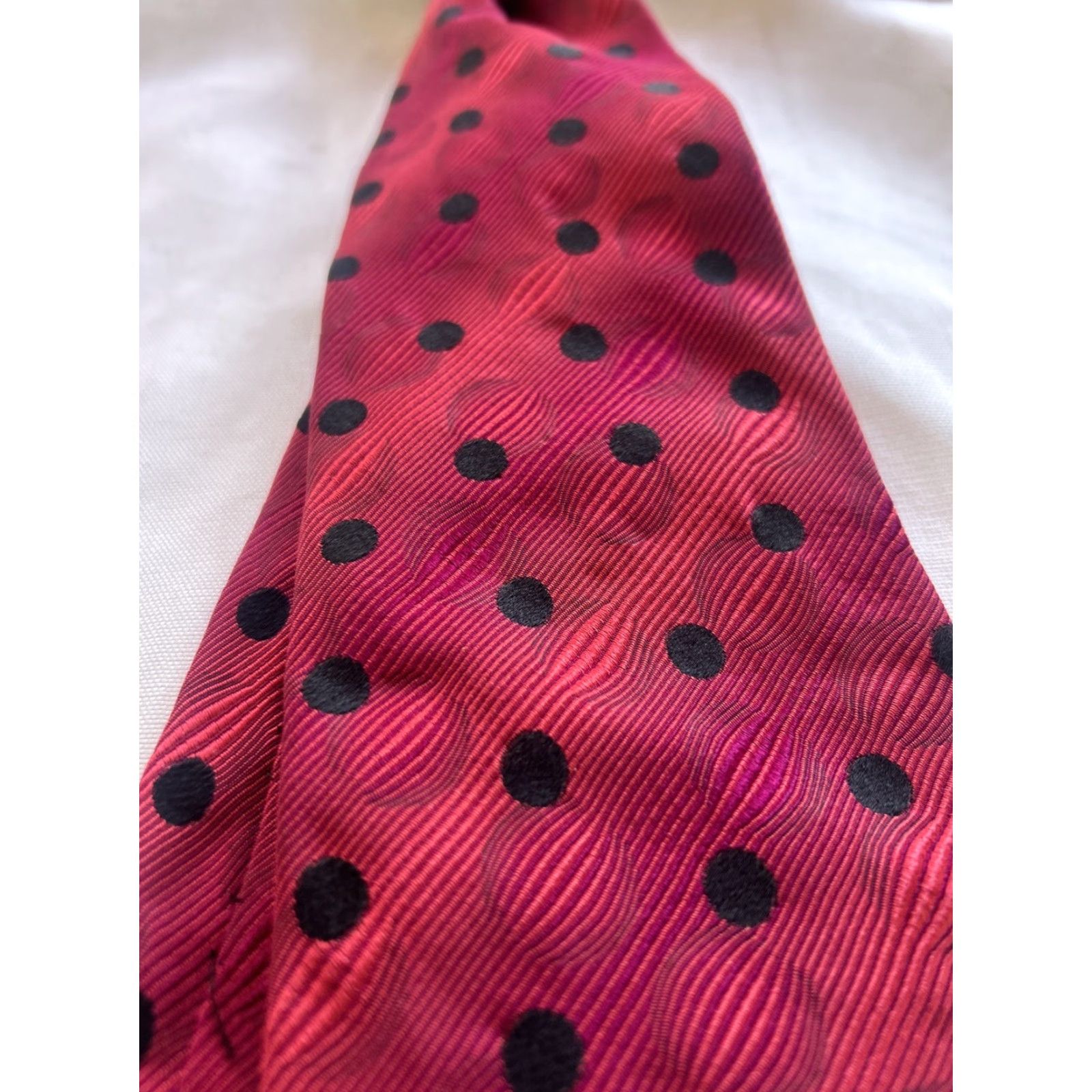 Vintage VINTAGE Tom James Neck Tie All Silk Plum Blk Polka Dot Men’s Tie 58”L x 3.75”W Size ONE SIZE - 4 Thumbnail