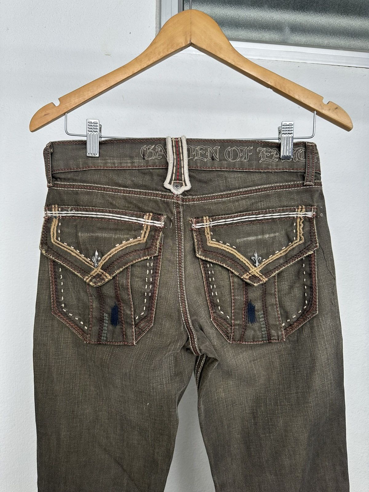 Monarchy Size 30/31 - 00’s Monarchy mudmax tribe flared Size US 30 / EU 46 - 11 Thumbnail