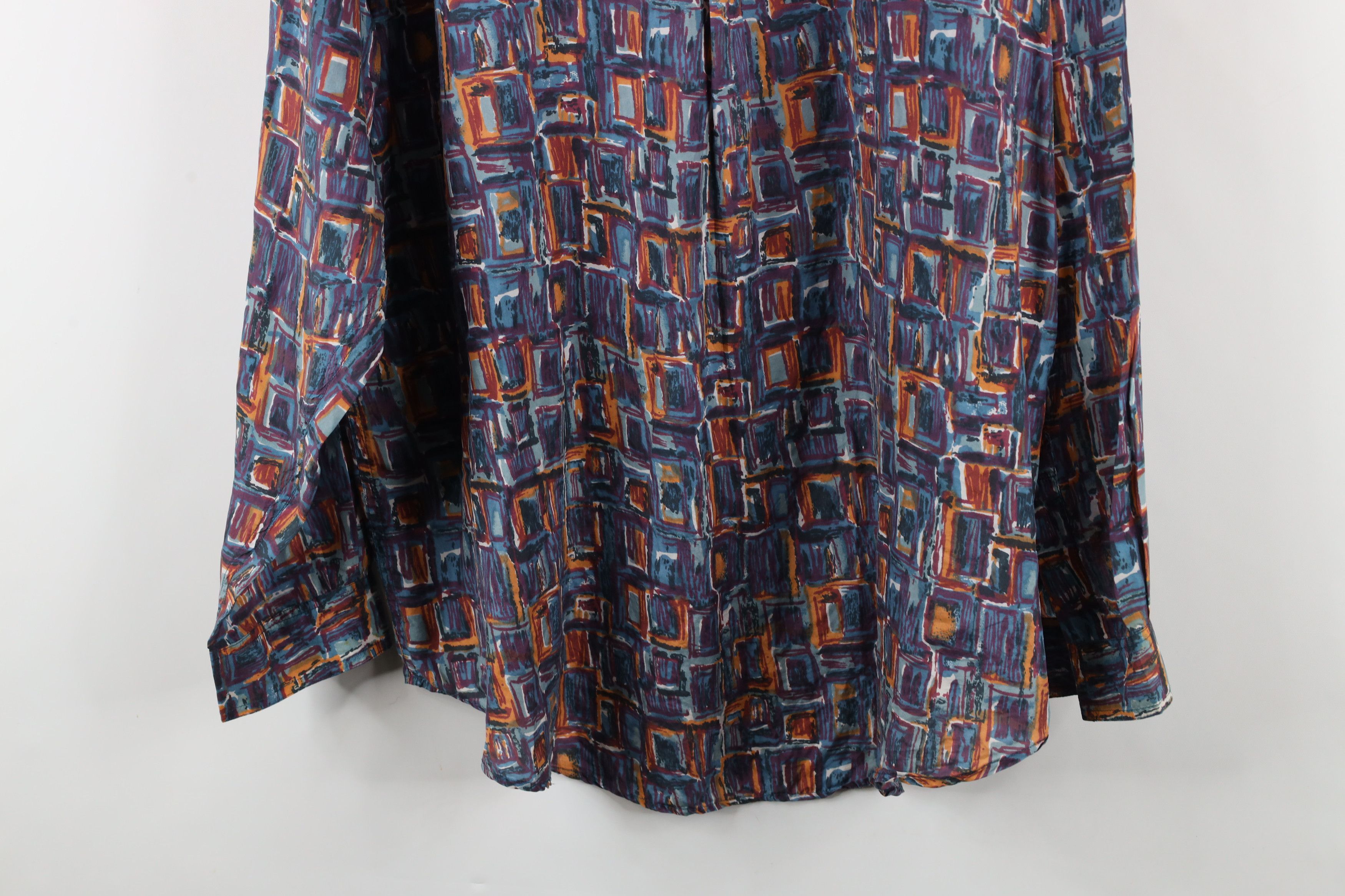 Vintage Vintage 90s Streetwear Abstract Silk Collared Button Shirt Size US L / EU 52-54 / 3 - 9 Thumbnail