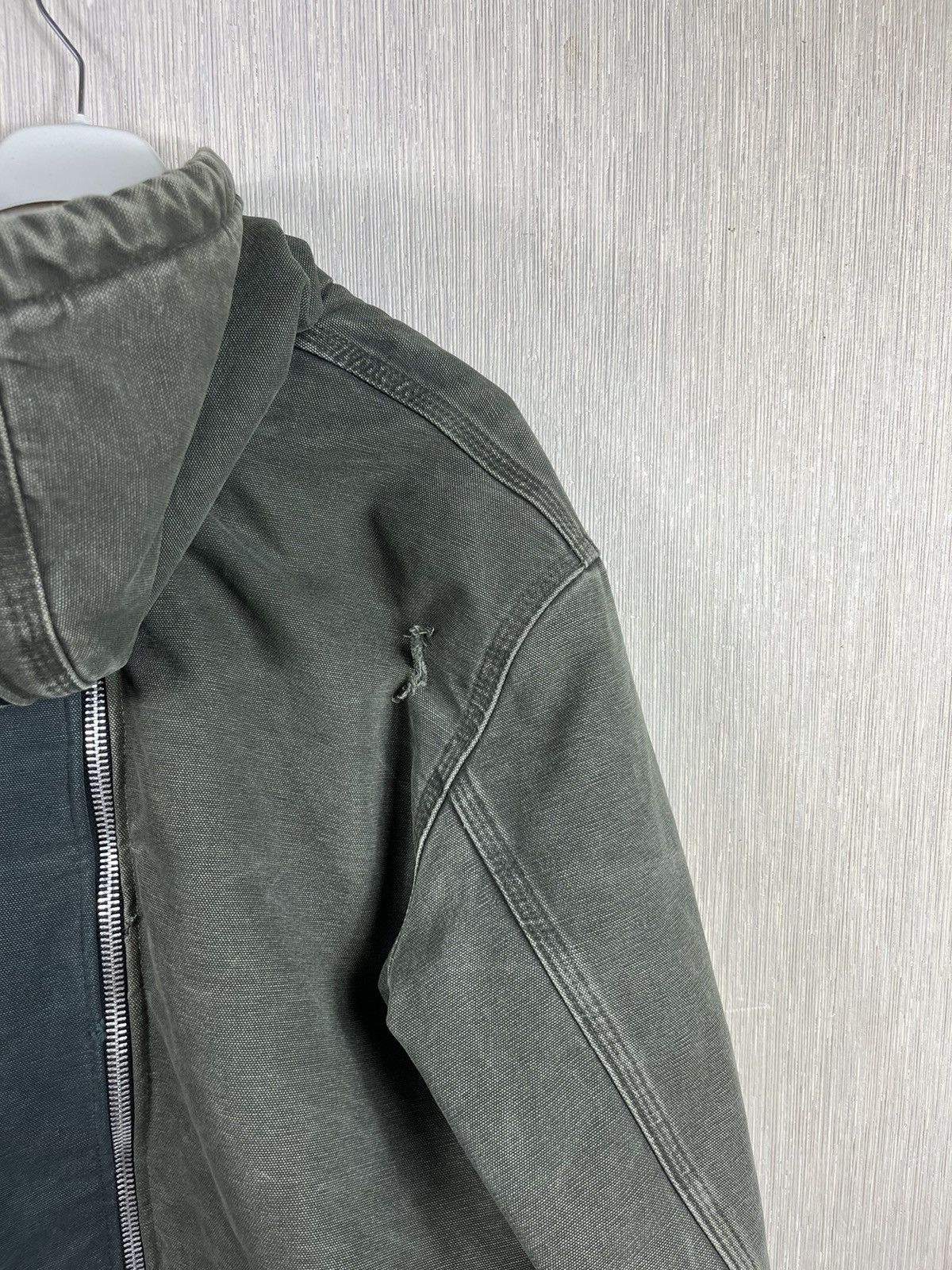 (di)vision × Carhartt Carhartt x (di)vision distressed active jacket zip reworked Size US S / EU 44-46 / 1 - 14 Thumbnail
