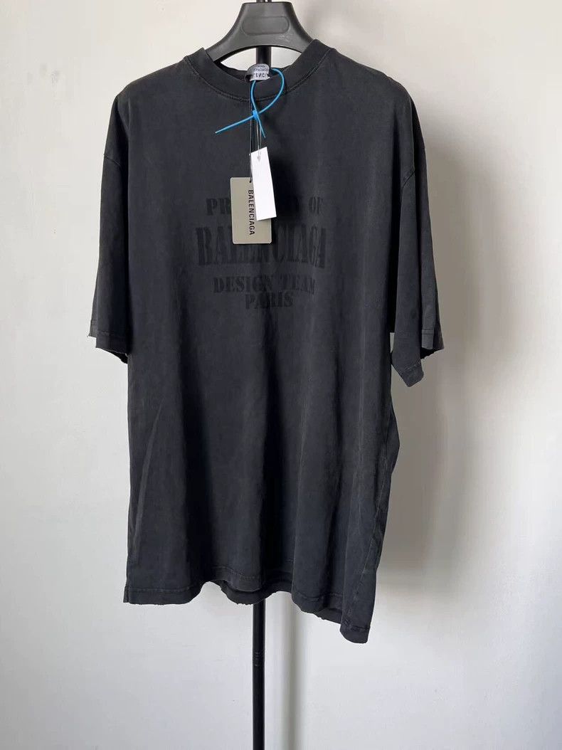 Balenciaga Balenciaga Letter logo slouchy crewneck T-shirt Size US S / EU 44-46 / 1 - 1 Thumbnail