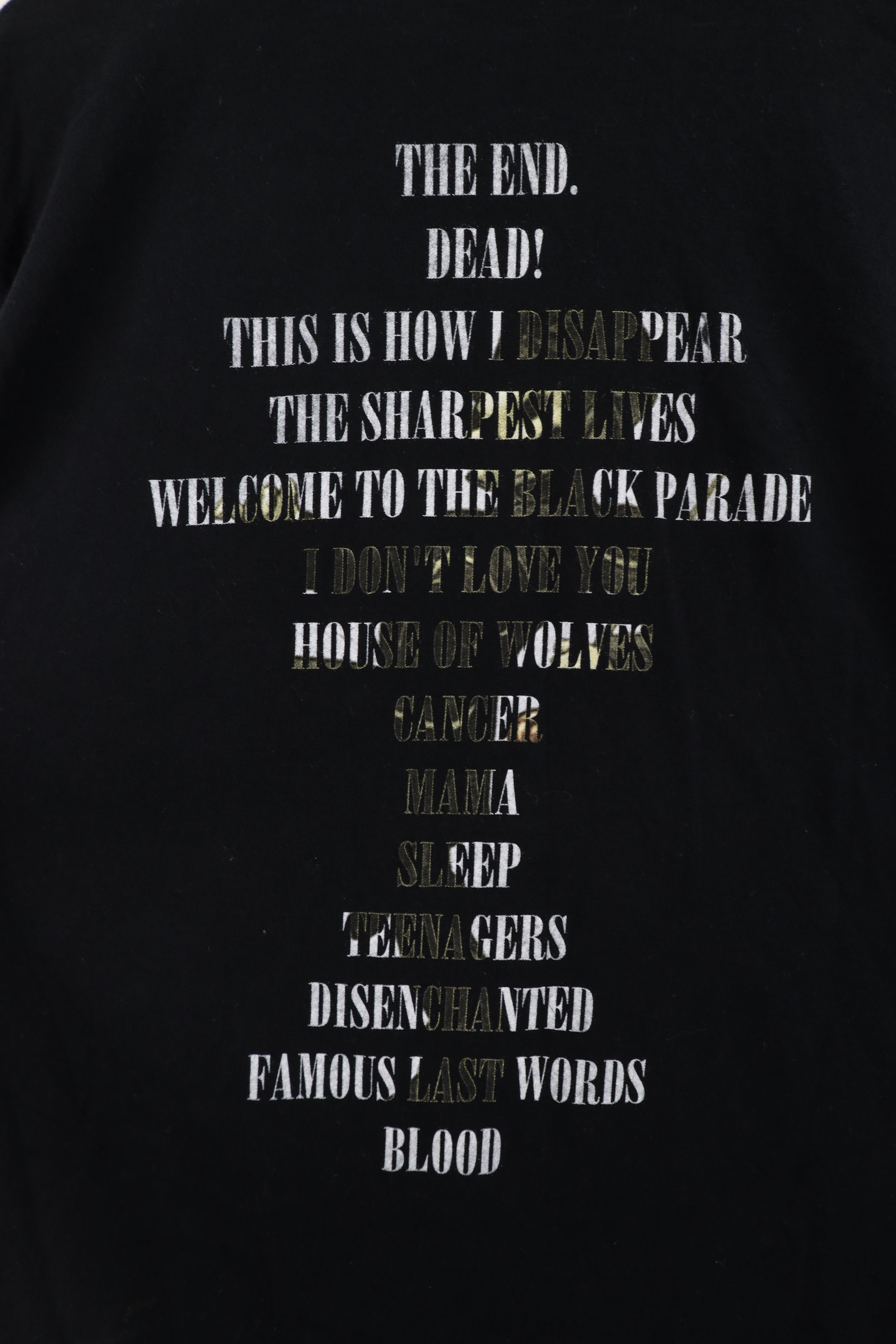 Vintage Vintage Y2K Black Parade My Chemical Romance Band T-Shirt Size US L / EU 52-54 / 3 - 11 Thumbnail