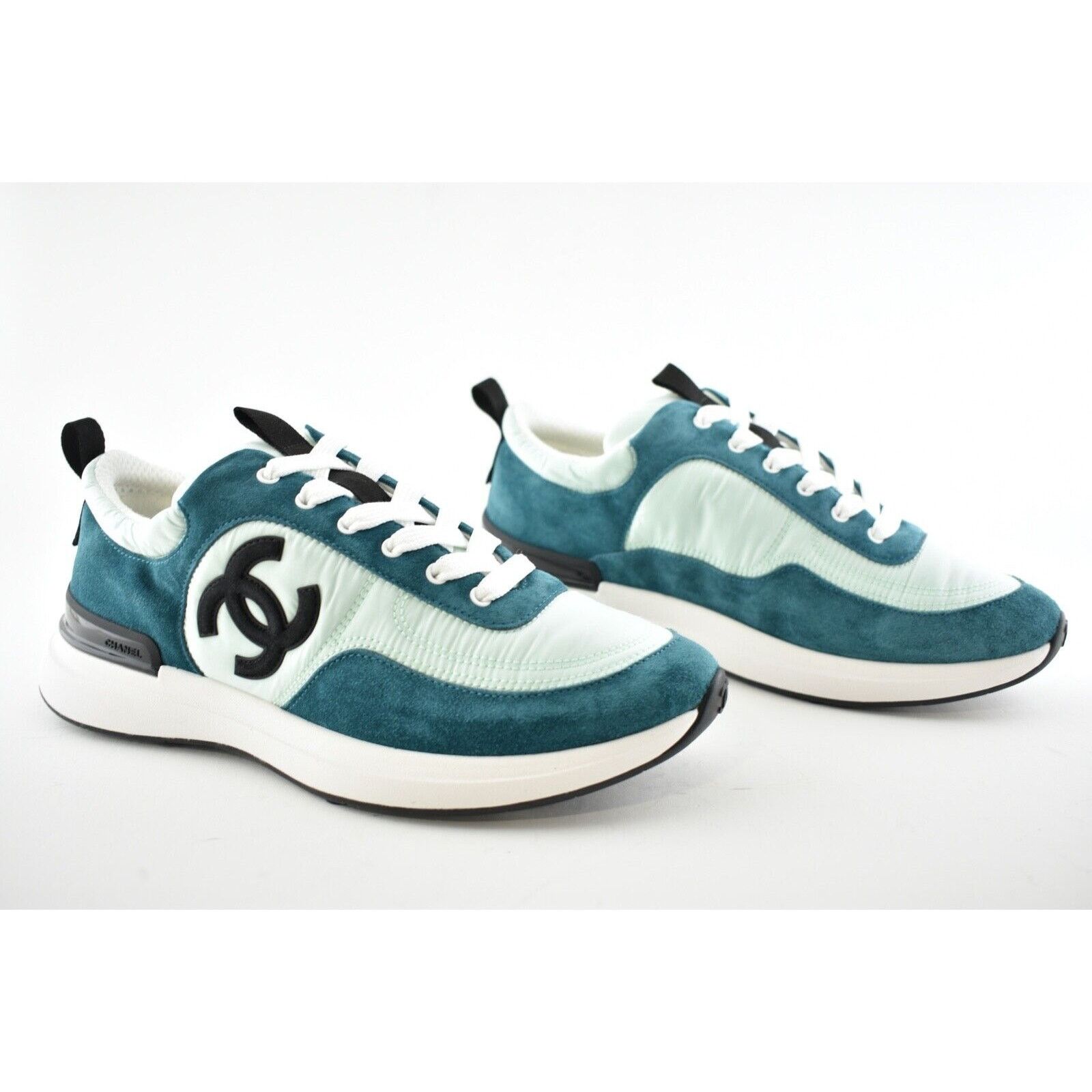 Chanel 21P Suede CC Lace Up Tie Flat Runner Trainer Sneaker 40 Size US 10 / IT 40 - 2 Thumbnail