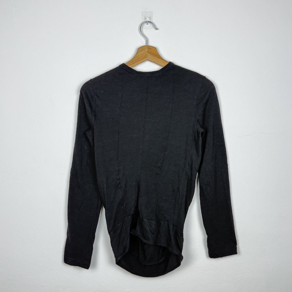 Comme des Garcons Junya Watanabe Comme Des Garcons Asymmetrical Wool Tops Size S / US 4 / IT 40 - 2 Thumbnail