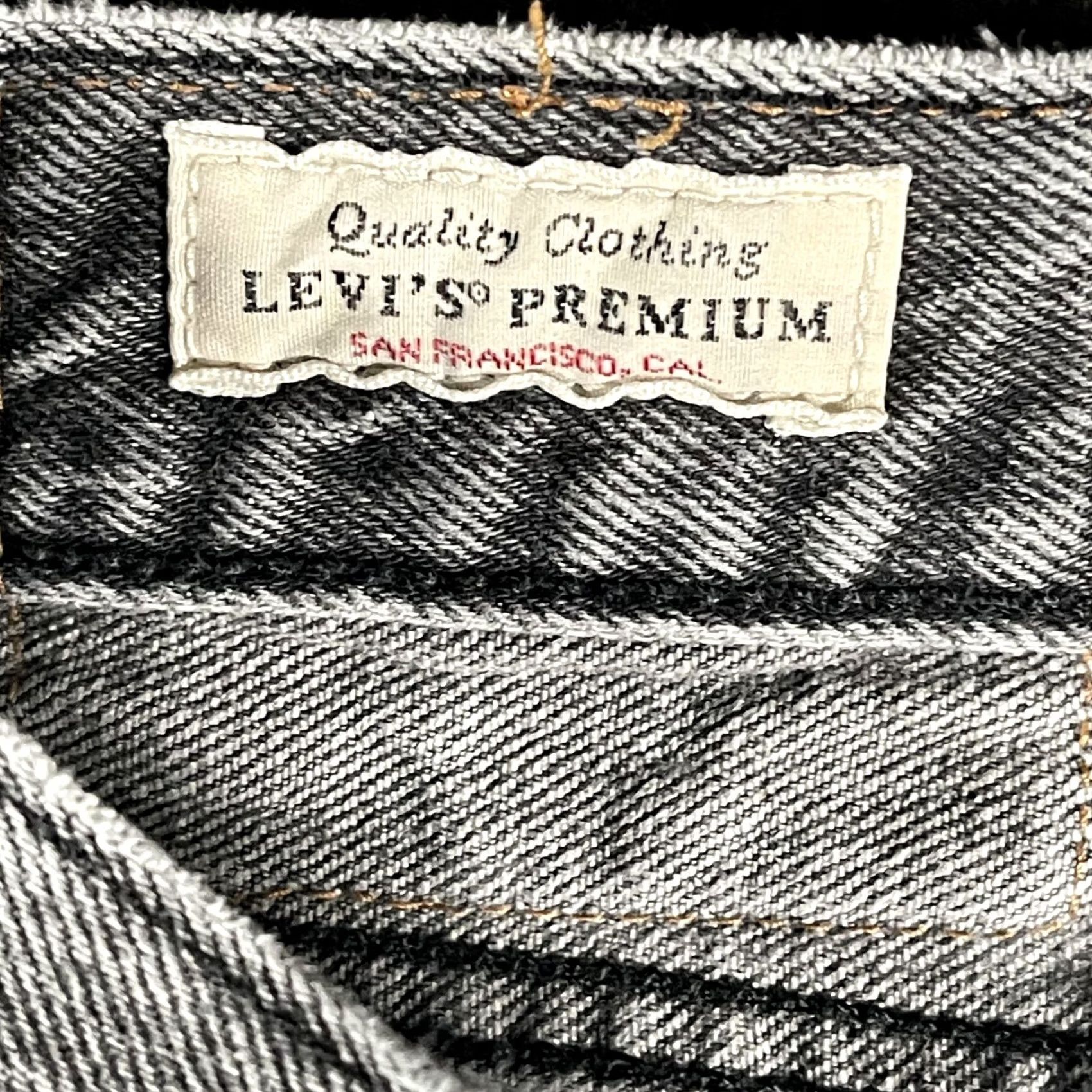 Levi's VINTAGE Levi's 501 '93 Mens Jeans 34x31 Gray Button Fly Straight Leg Denim Y2K Distressed Pockets Red Tab Leather Patch Size US 34 / EU 50 - 6 Thumbnail