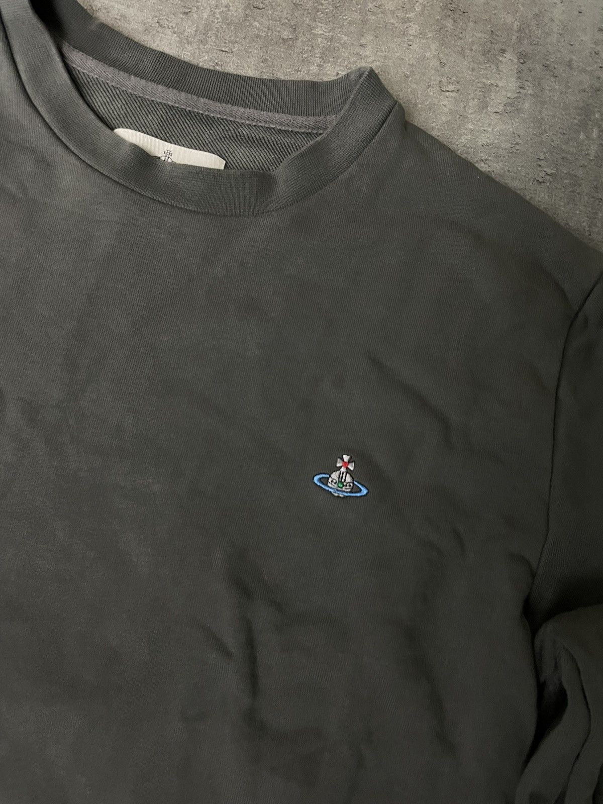 Vivienne Westwood Vintage Vivienne Westwood Sweatshirt Orb Logo Basic Pullover Size US S / EU 44-46 / 1 - 2 Thumbnail
