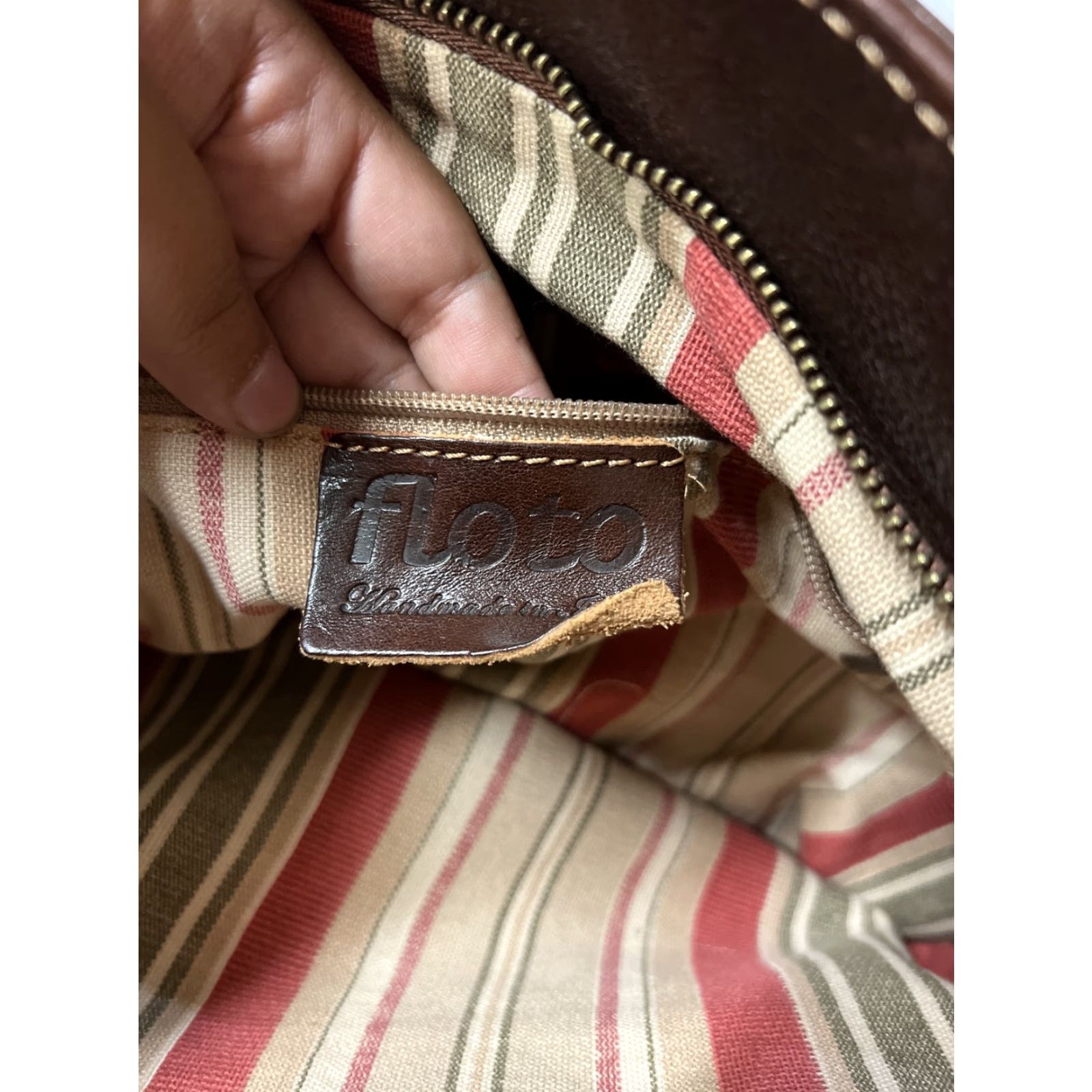 VINTAGE Floto Satchel Bag Shoulder Bag Brown Leather Large 14.75 x 9 11 Zip Pockets Brass Hardware Women's Handbag Purse Satchel