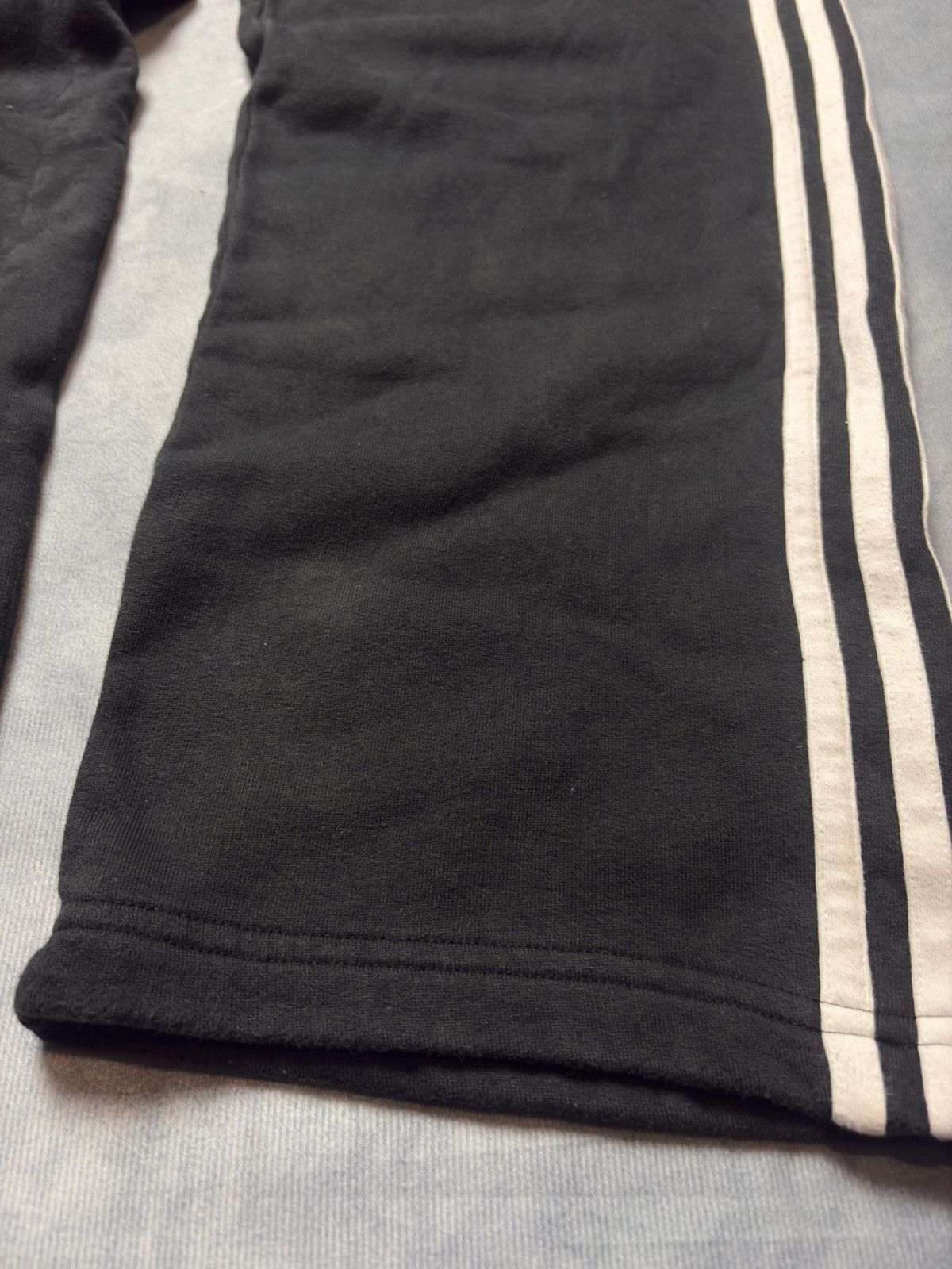 Adidas Adidas Track Pants 2005 – Black White – Size M – Y2K Vintage Size US 32 / EU 48 - 3 Thumbnail