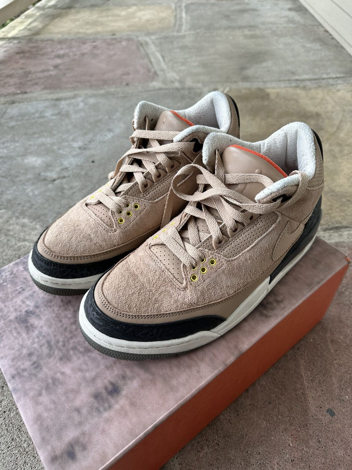 image of Jordan Brand 3 Jth Nrg Shoes in Brown, Men's (Size 8)
