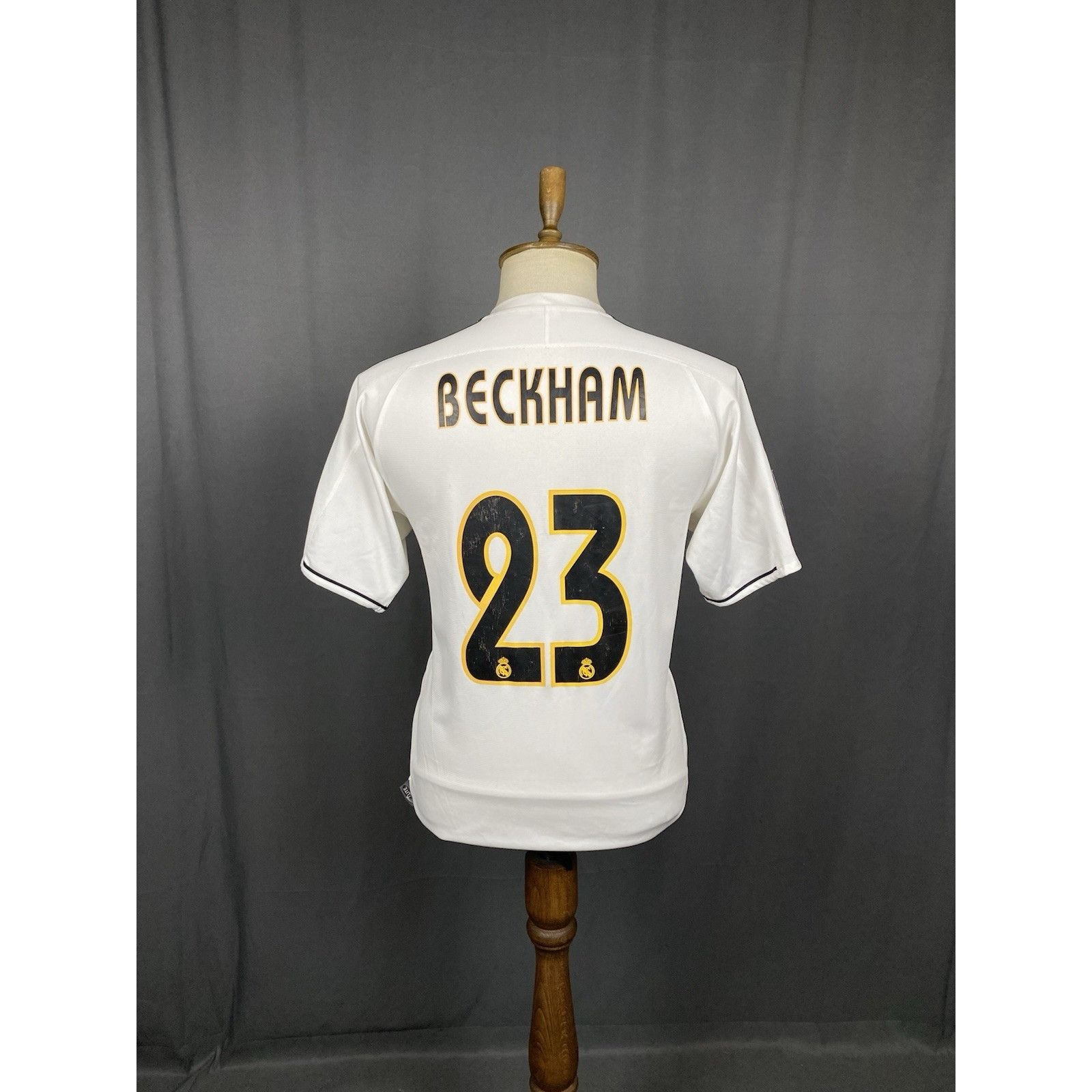 Adidas Beckham Real Madrid Adidas White 2004 Jersey Size S Size US S / EU 44-46 / 1 - 8 Thumbnail