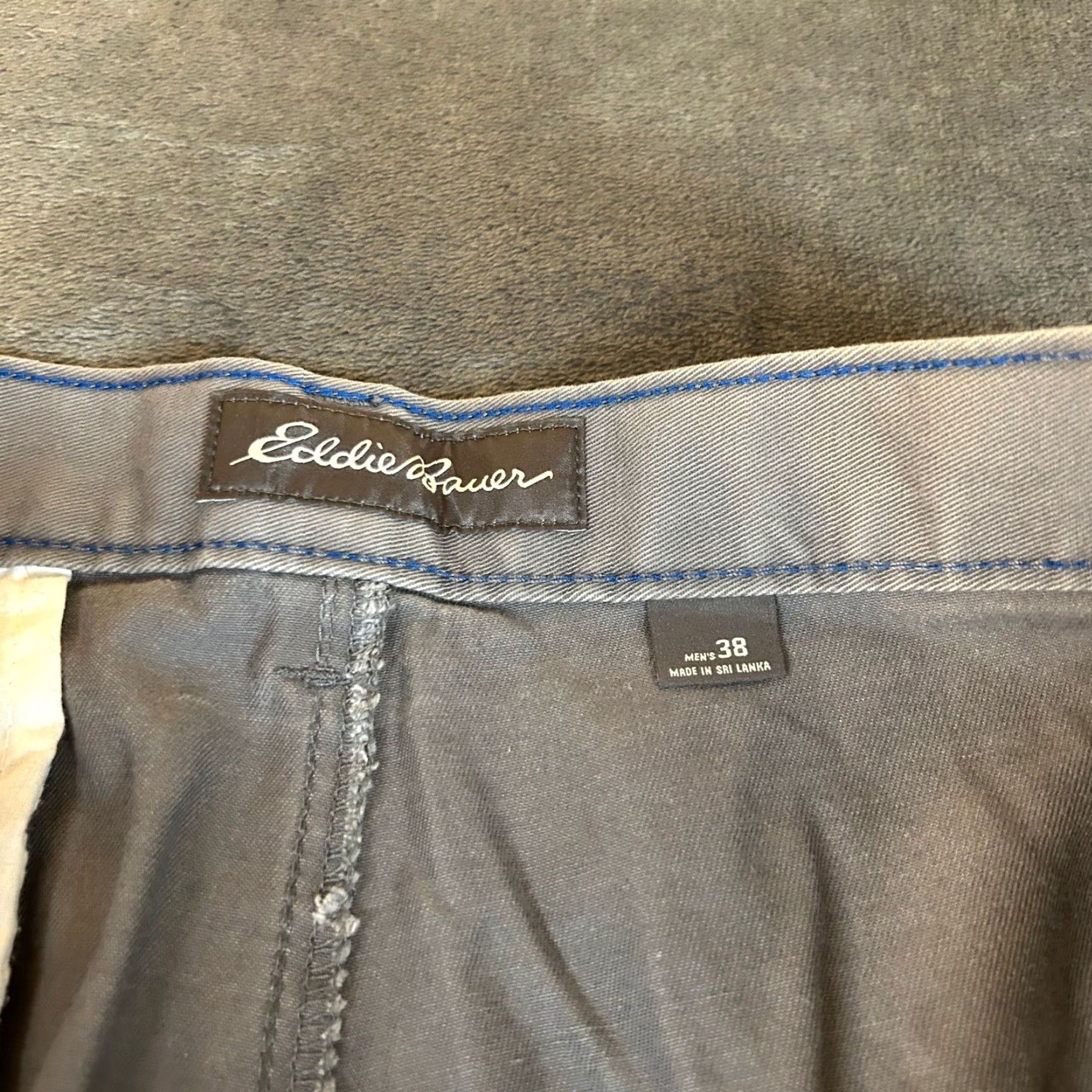Eddie Bauer Eddie Bauer Shorts Mens Size 38 Gray Casual Flat Front Comfort Outdoor Stretch Size US 38 / EU 54 - 2 Thumbnail