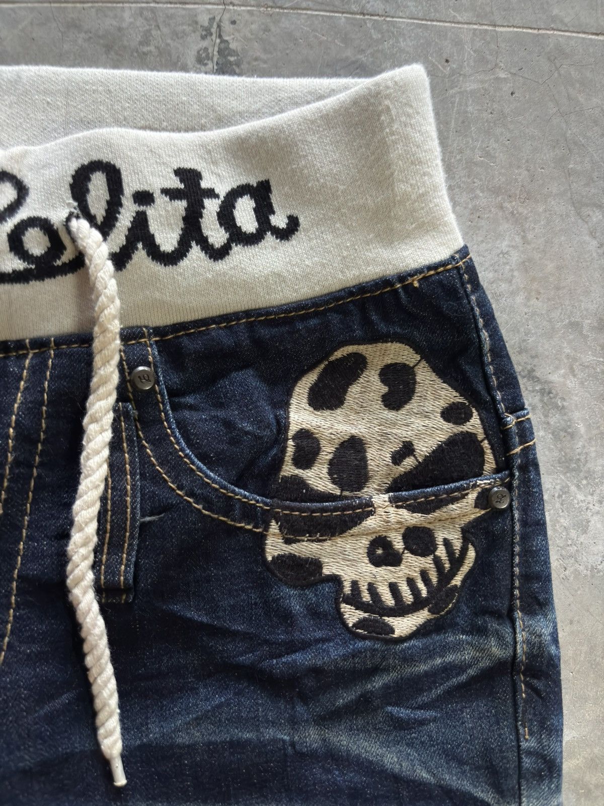 Japanese Brand LOLITA CONCERT CLUB elastic waist distressed yoshitomo nara Size US 29 - 7 Thumbnail