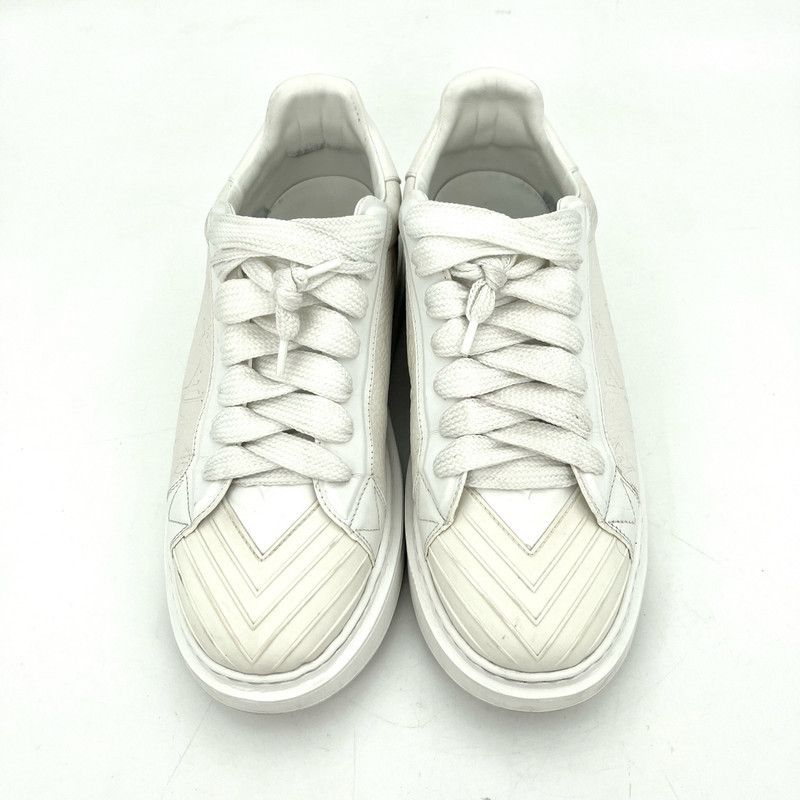 Louis Vuitton White Low-Top Leather Sneakers 0079