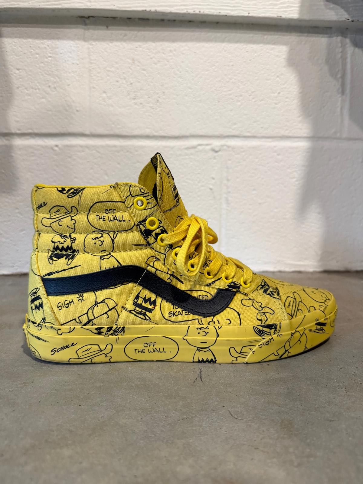 Vans Preowned Vans Sk8-Hi Peanuts Charlie Brown Sz 8.5M/10W Size US 8.5 / EU 41-42 - 1 Thumbnail