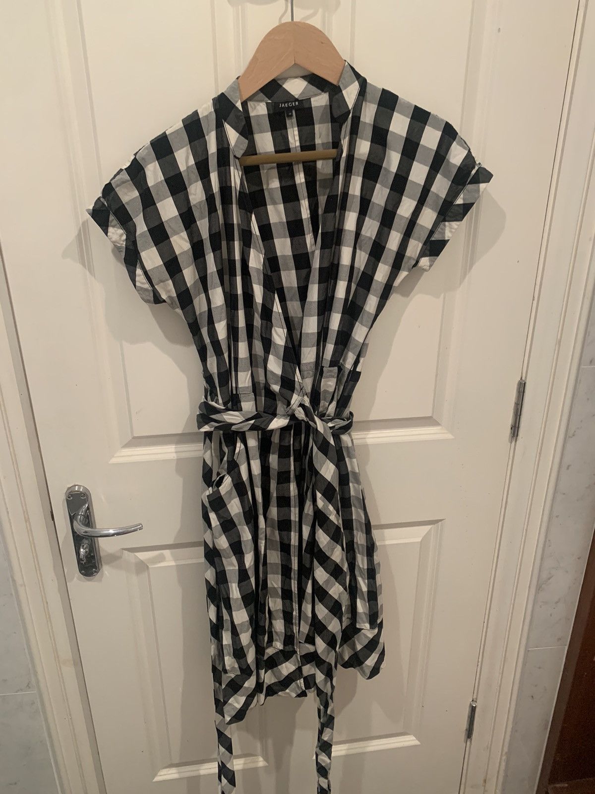 Jaeger Jaeger Black and White Checkered Mid-Length Dress Size M / US 6-8 / IT 42-44 - 5 Thumbnail