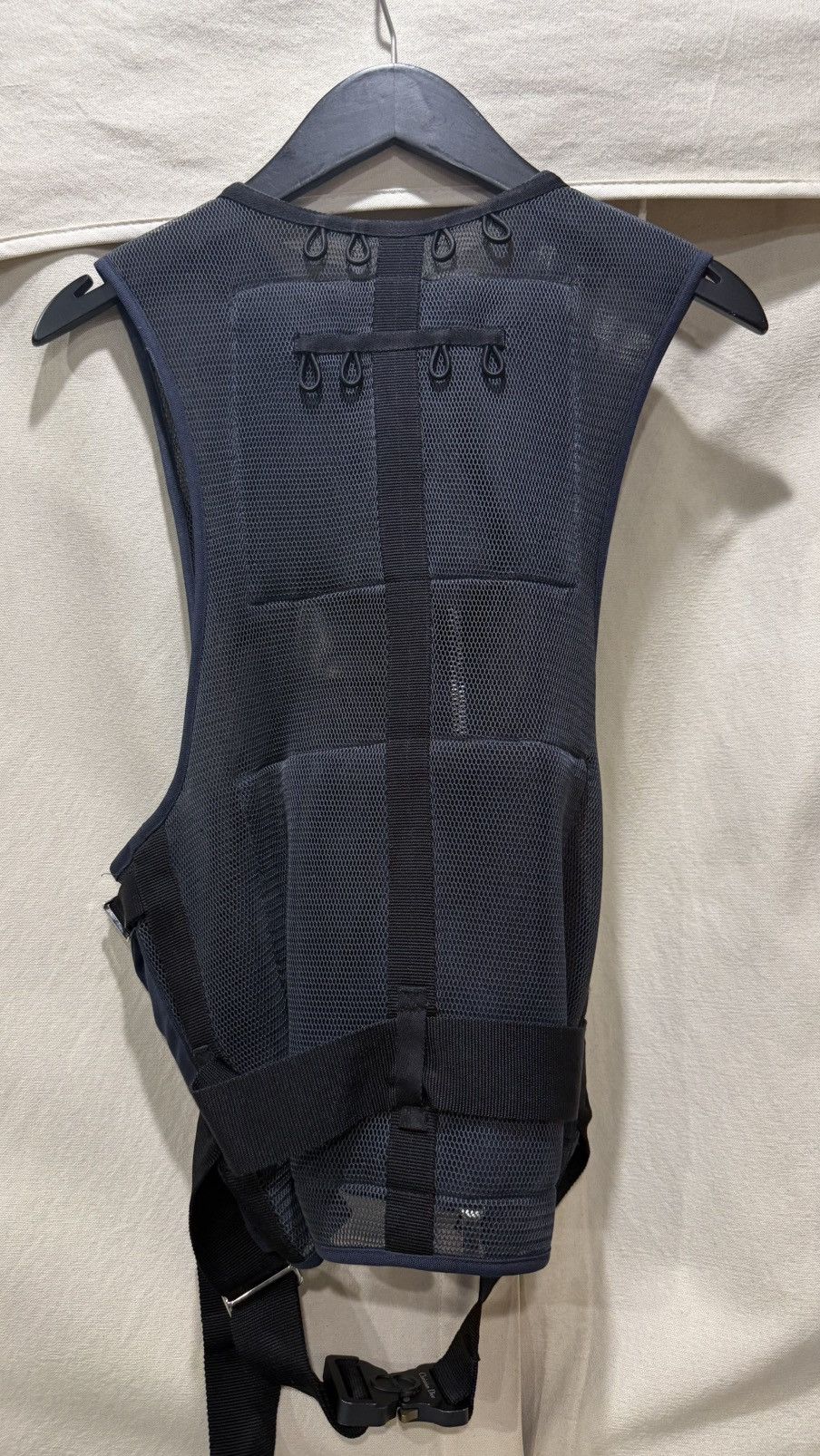 Dior Dior Technical Vest with Alyx Patch Size US M / EU 48-50 / 2 - 7 Thumbnail