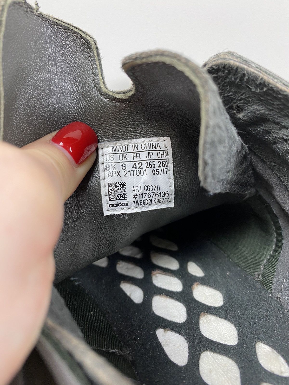 Yohji Yamamoto Y-3 Yohji Run Adidas Yohji Yamamoto men’s sneakers shoes Size US 8.5 / EU 41-42 - 18 Thumbnail