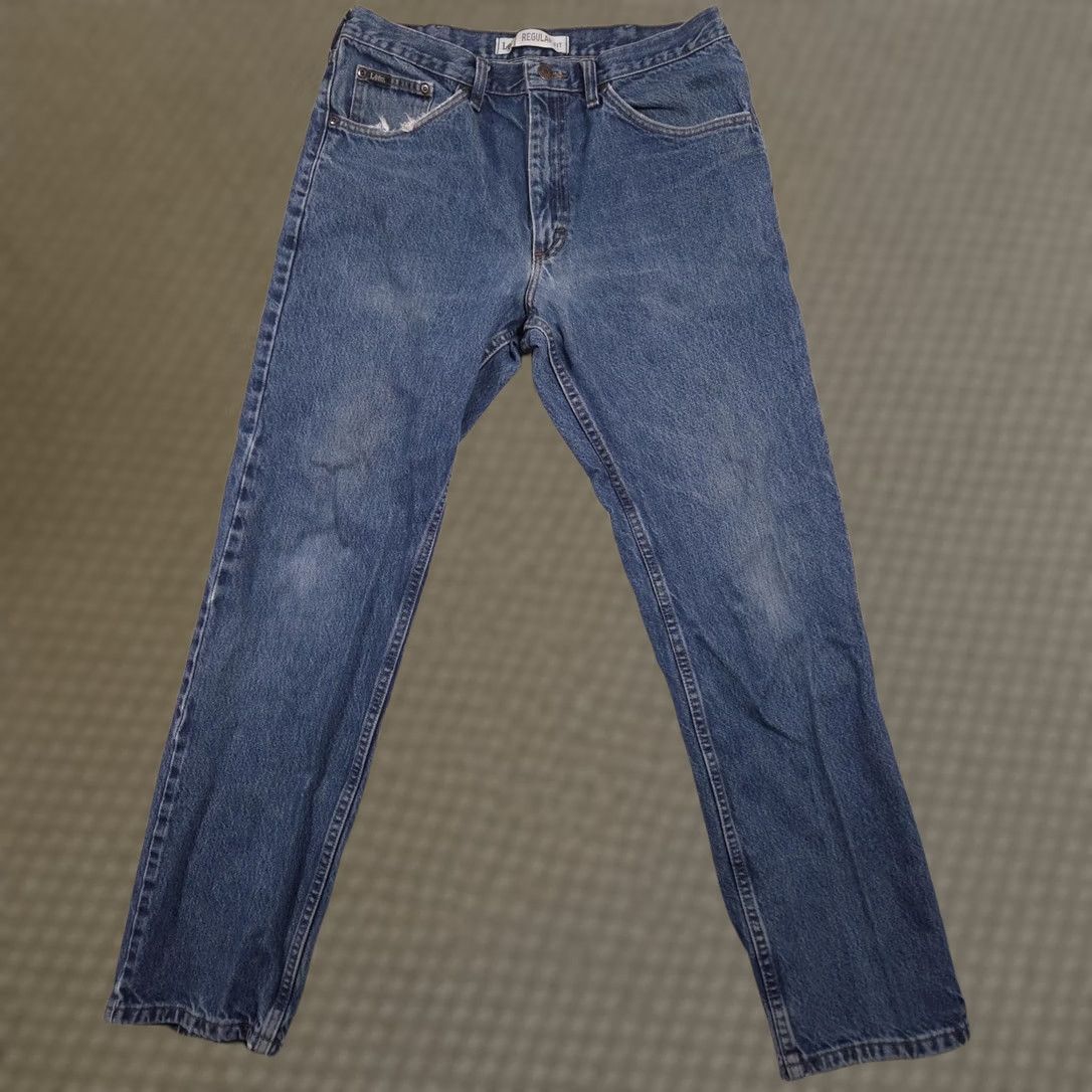 Lee VINTAGE? Lee Jeans Mens 34x32 Blue Denim Regular Fit Straight Leg Distressed Workwear Size US 34 / EU 50 - 1 Thumbnail