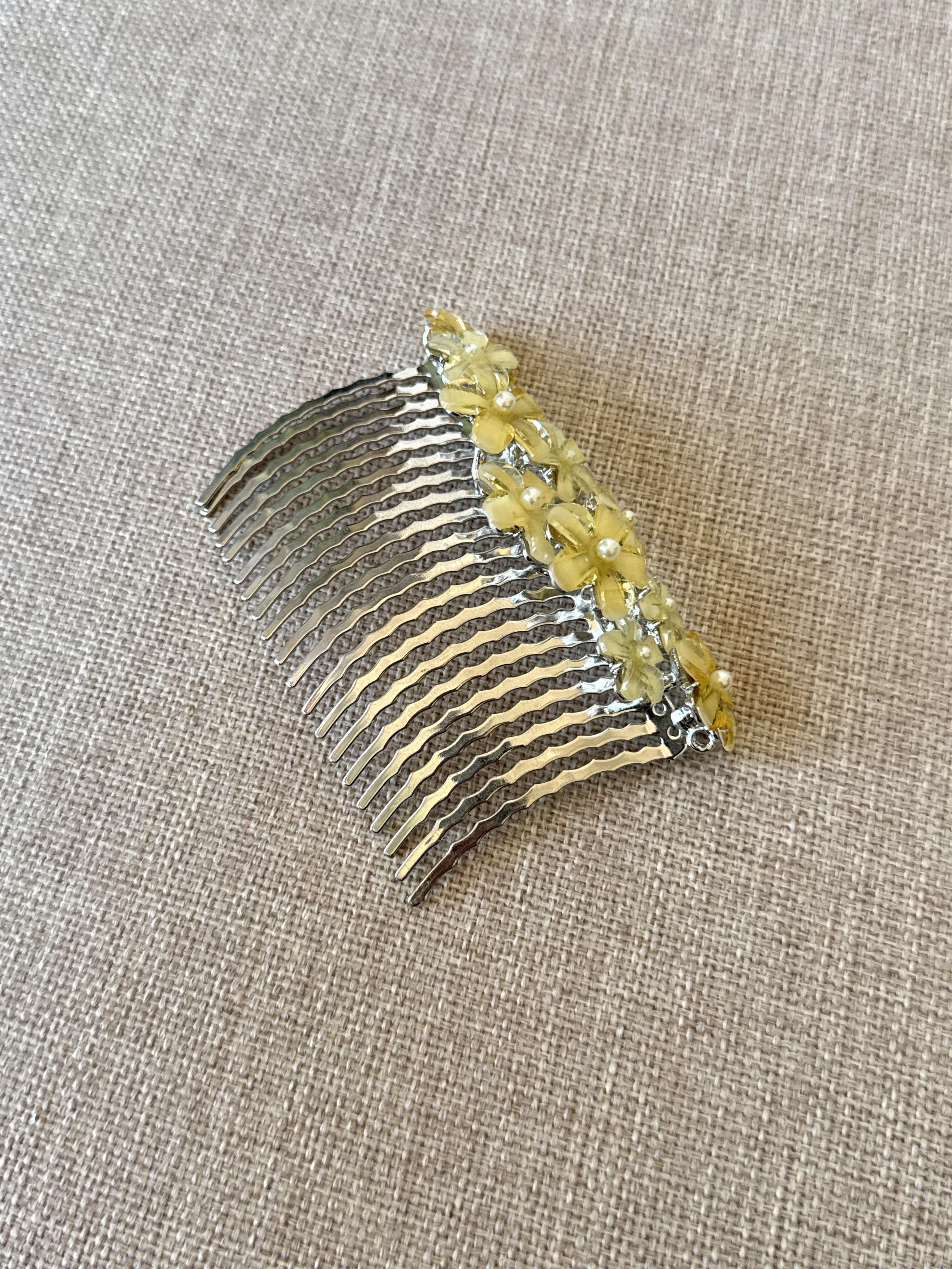 Other Yellow Pearl Floral Hair Comb Clip Size ONE SIZE - 3 Thumbnail