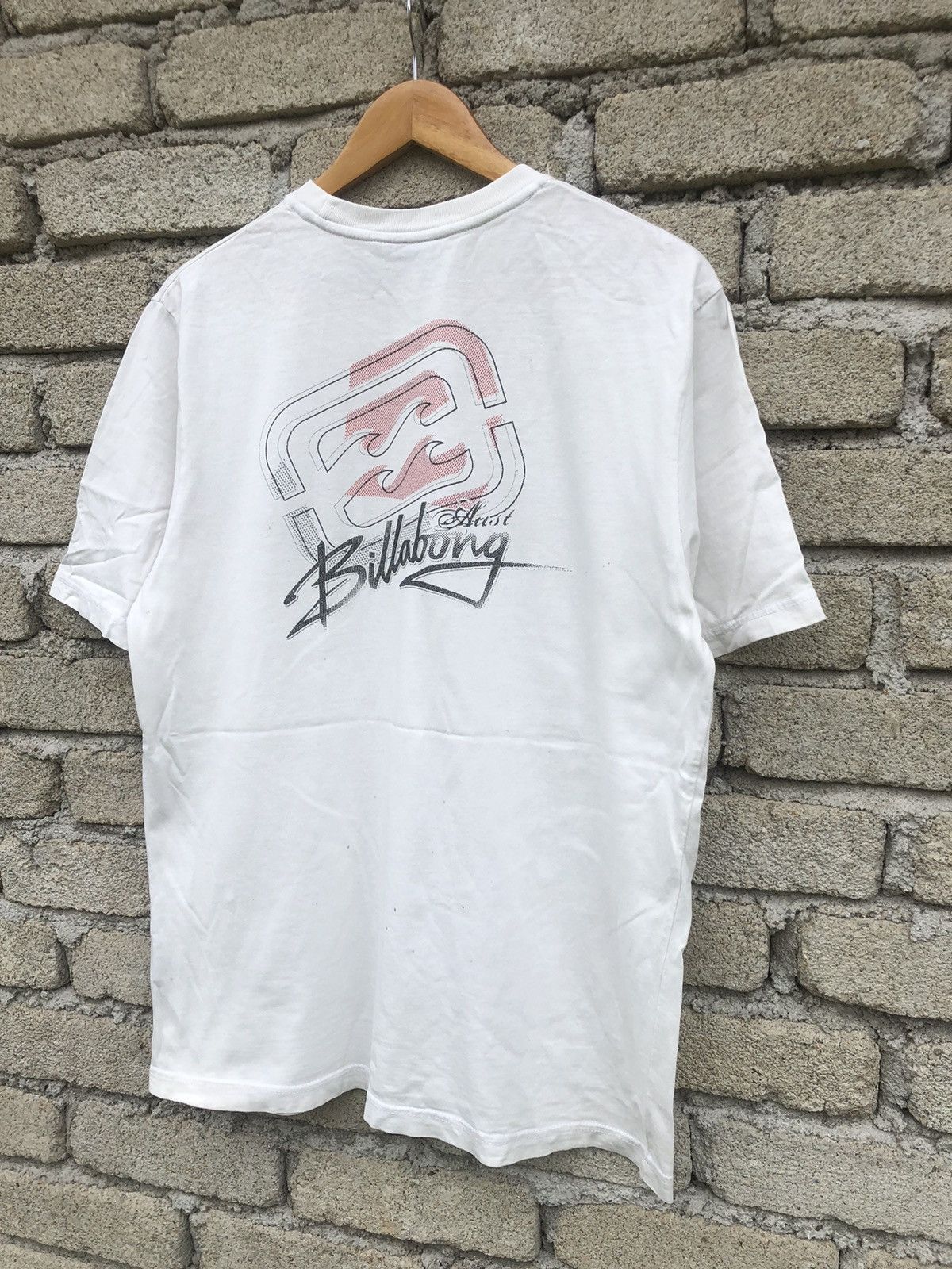 Billabong Vintage RARE Y2K Billabong Big Logo Tee Size US L / EU 52-54 / 3 - 11 Thumbnail