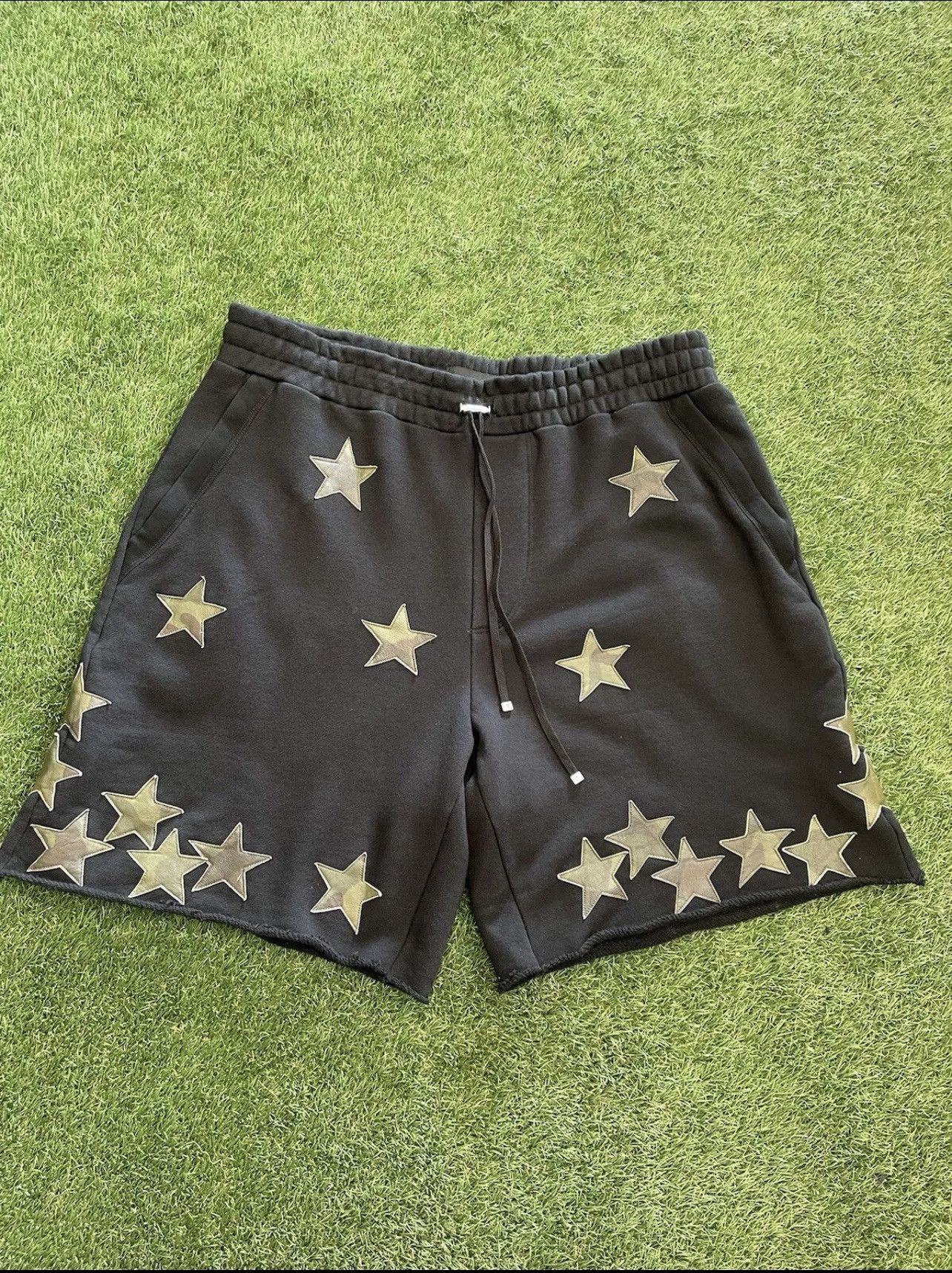 Amiri Size XXL - Amiri Chemist Black Camo Leather Patch Star Short Size US 40 / EU 56 - 1 Thumbnail