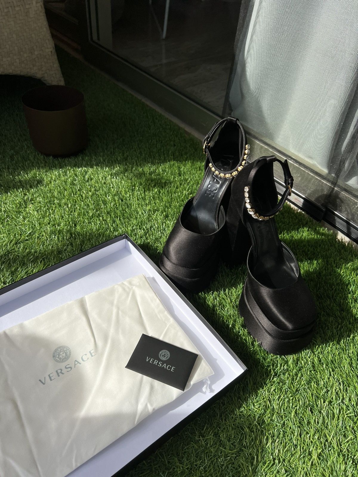 Versace Versace Aevitas/Medusa Size US 9 / IT 39 - 11 Thumbnail