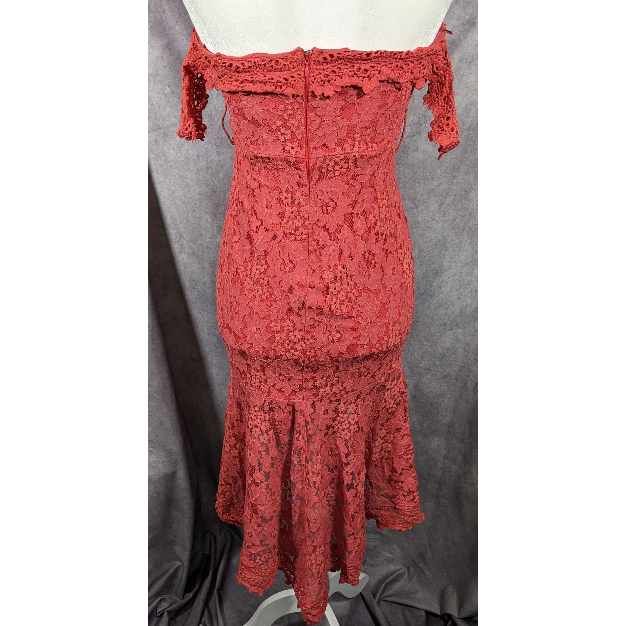 Other Love Triangle Coral Lace Cold Shoulder Floral Dress Size 10 Size L / US 10 / IT 46 - 13 Thumbnail