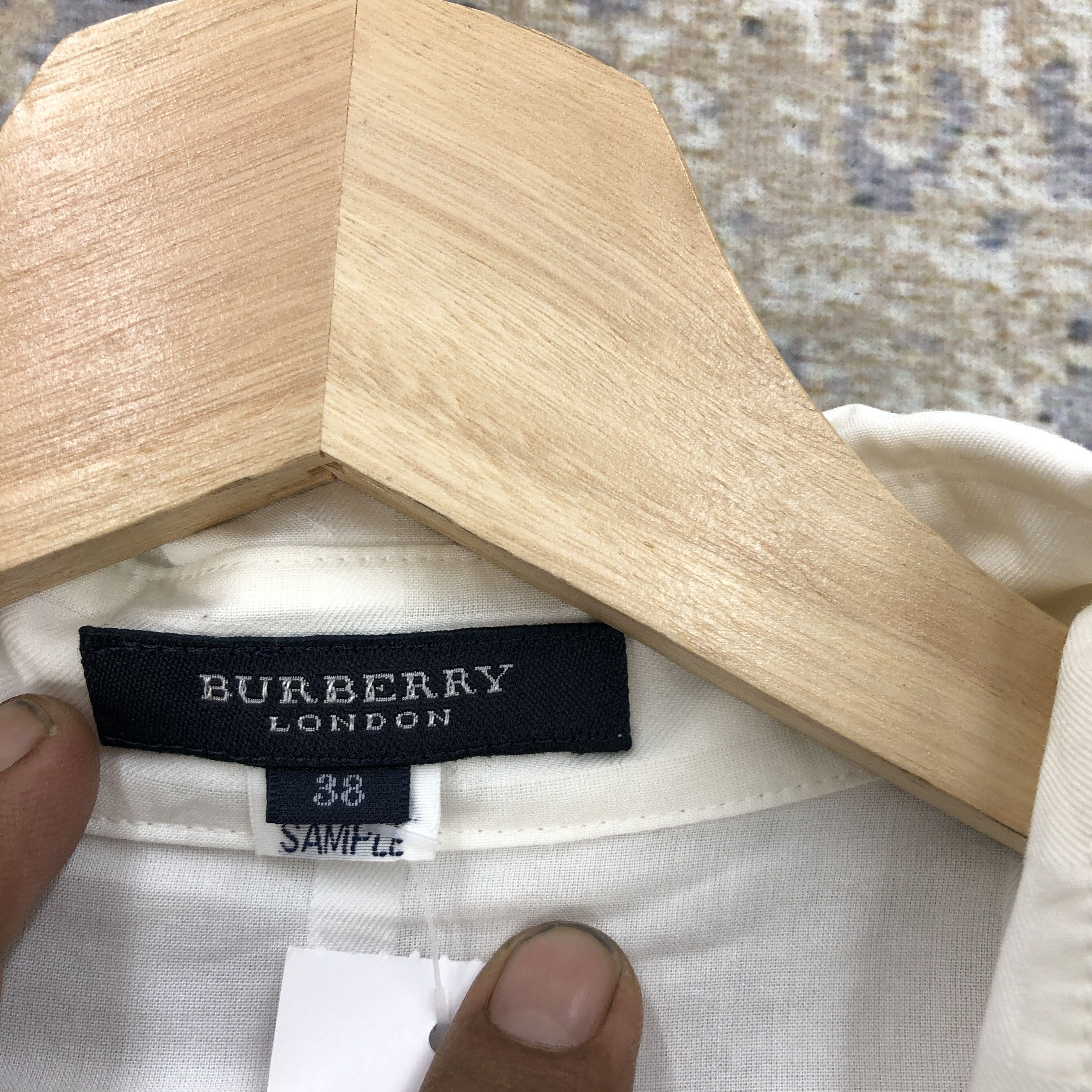 Burberry × Vintage Vintage 90s Burberry T Shirt Burberry Blouse Tops Size S / US 4 / IT 40 - 3 Thumbnail