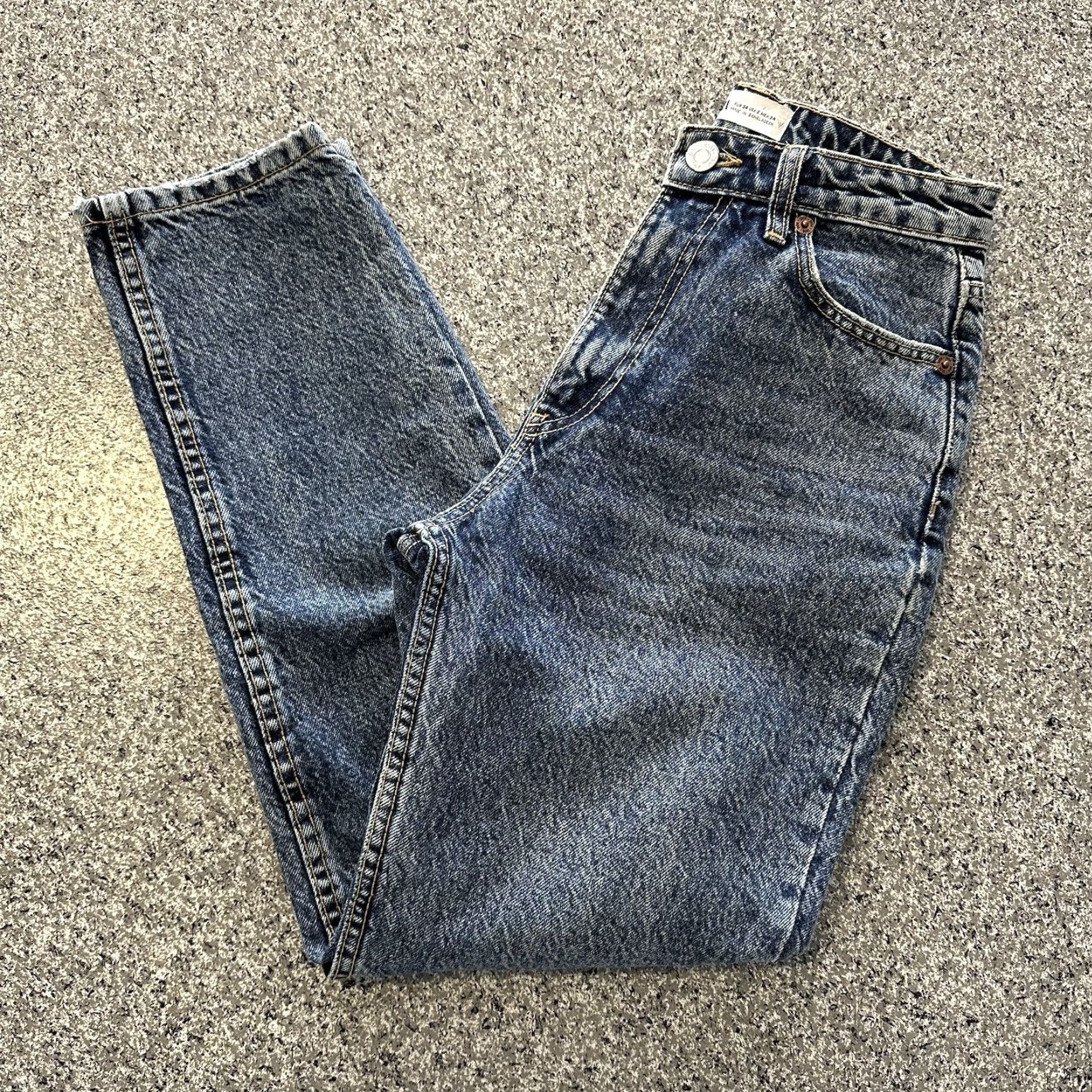 Zara Zara Jeans Womens 2 High Rise Mom Stone Wash Denim Relaxed Tapered Blue 5-Pocket Design Inseam 27 in XS? Size 42" / US 20 - 2 Thumbnail