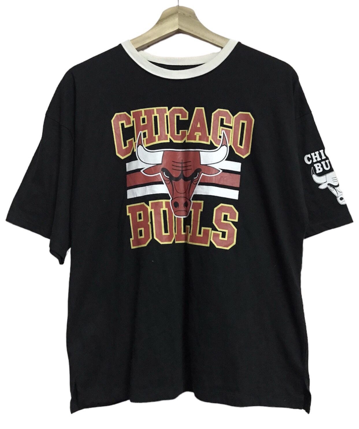 NBA Chicago Bulls Tshirt Crewneck Pullover Size US M / EU 48-50 / 2 - 1 Thumbnail