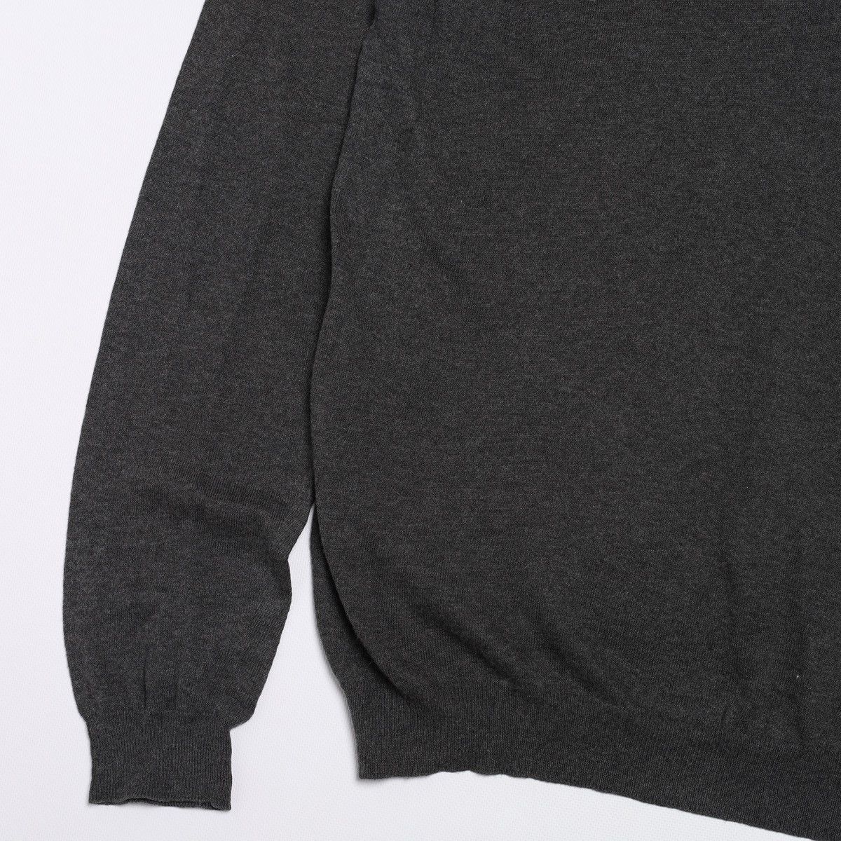 Prada Prada Red Tab V neck Sweater Cashmere Size US L / EU 52-54 / 3 - 3 Thumbnail