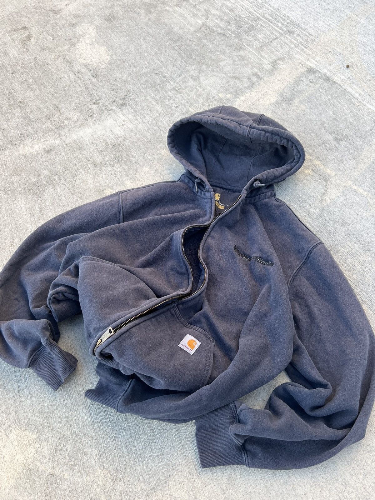 Carhartt 00s Vintage Carhartt Zip Hoodie Faded Size US L / EU 52-54 / 3 - 2 Thumbnail