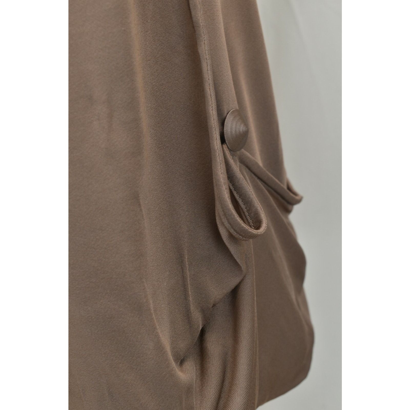 Versace VERSACE BEIGE VISCOSE ONE SHOULDER TOP BLOUSE 44 8 ITALY Size M / US 6-8 / IT 42-44 - 4 Thumbnail
