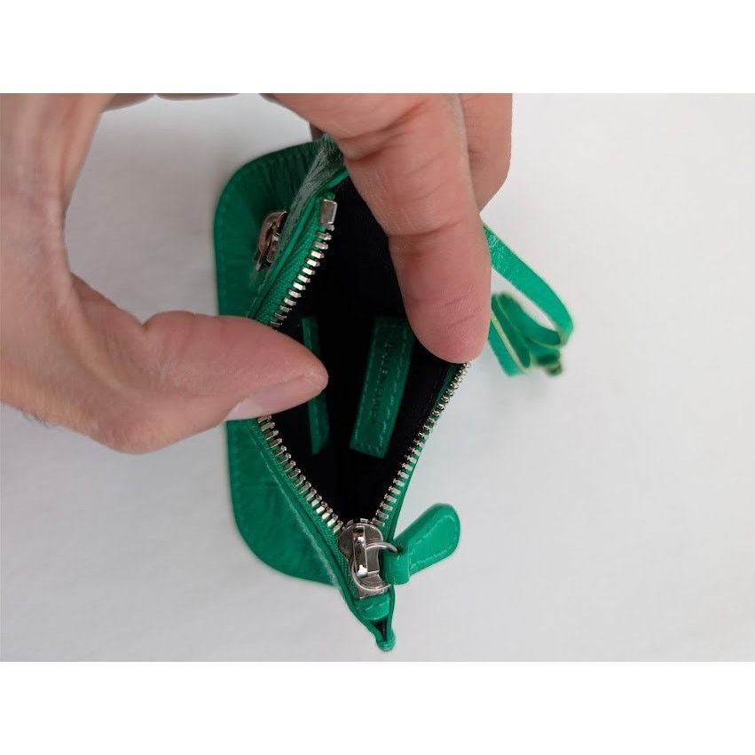 Balenciaga o1rshd1 Size: OS / Le Cagole Card Holder in Neon Green Size ONE SIZE - 7 Thumbnail