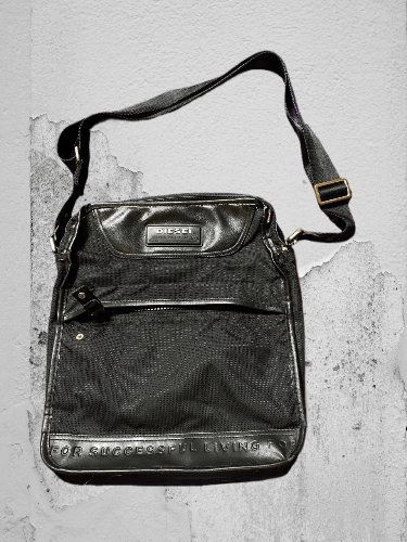 Diesel Vintage Diesel distressed Y2K crossbody messenger bag Size ONE SIZE - 1 Thumbnail
