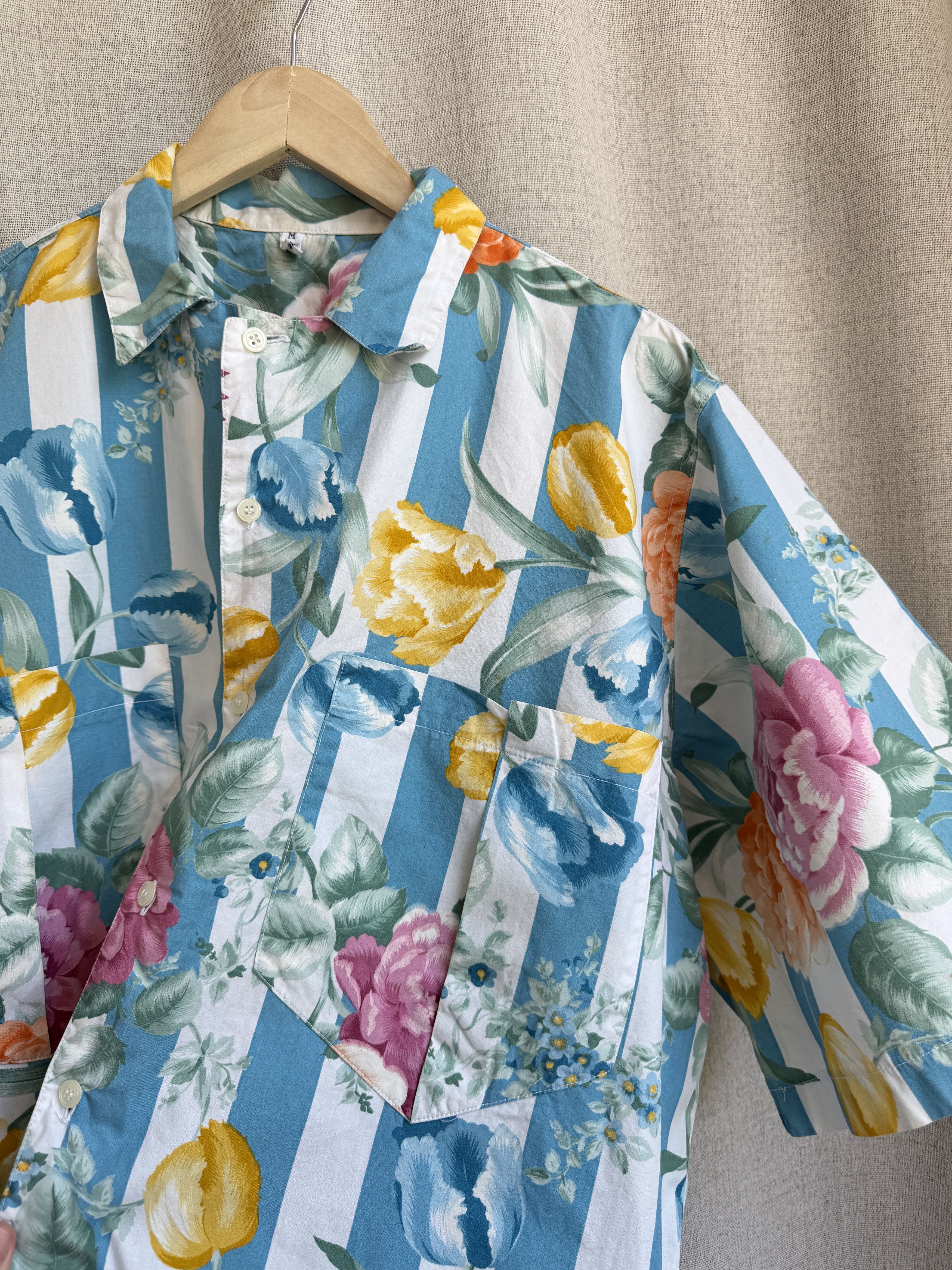 Vintage Vintage 80-90s Hawaiian Floral Graphic Button Up Shirt Size US M / EU 48-50 / 2 - 13 Thumbnail