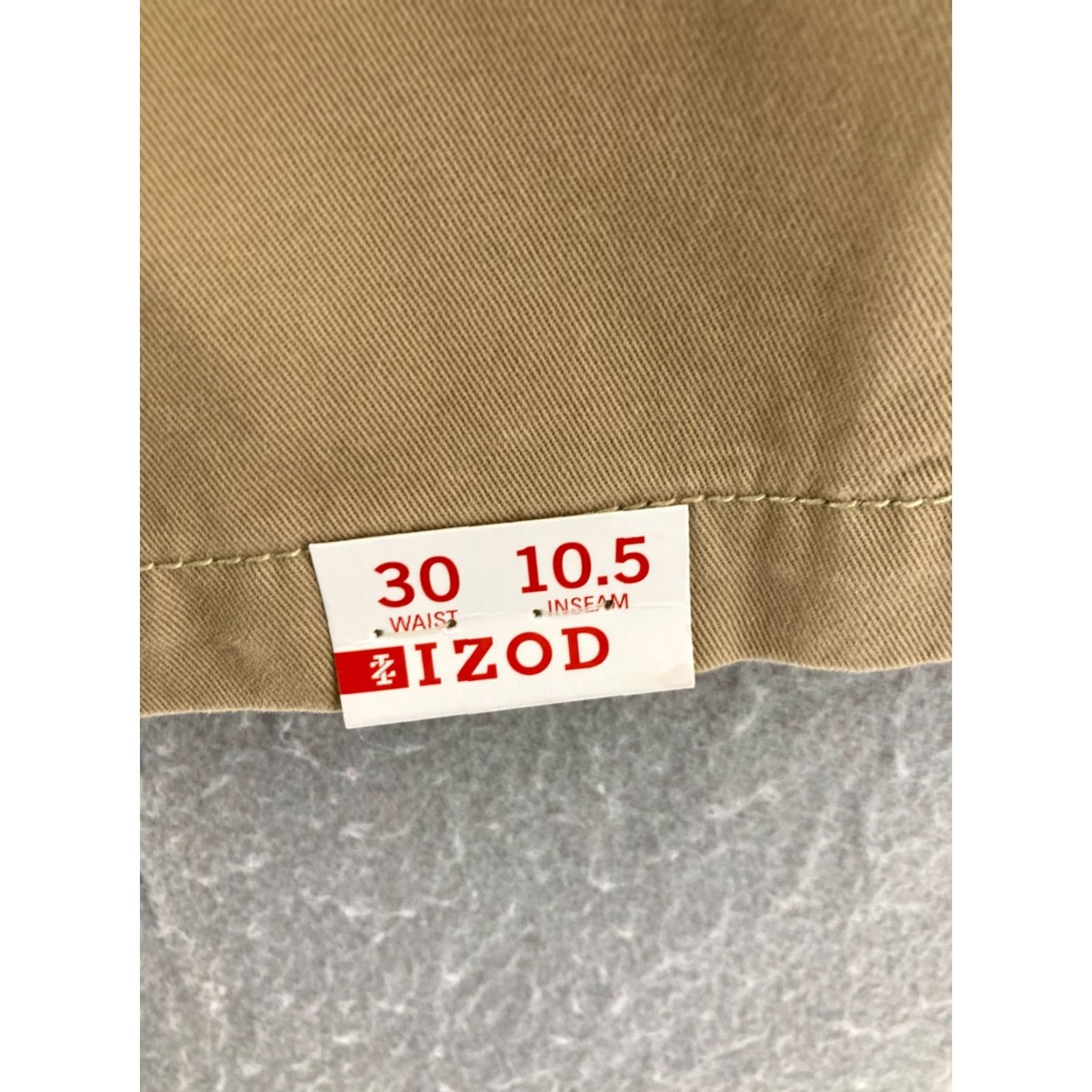 Izod IZOD Shorts Mens 30 x 10.5 Inseam Khaki Cotton Marlin Print NWT Beige Chino Casual 30 Inseam Mens IZOD Shorts Size US 30 / EU 46 - 7 Thumbnail
