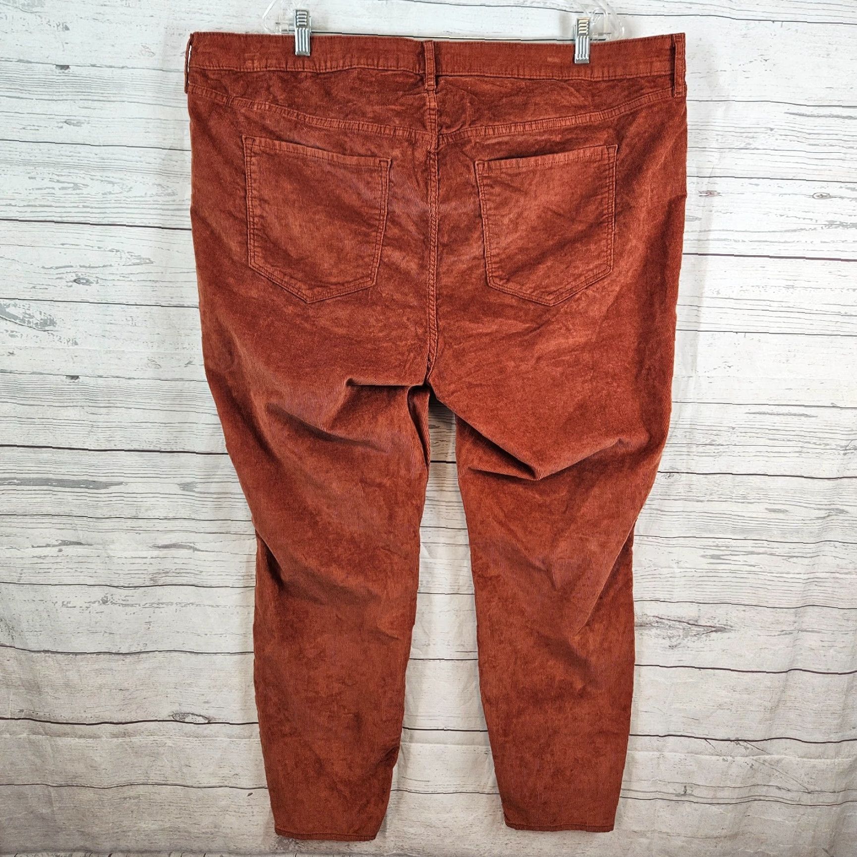 Old Navy VINTAGE Old Navy Womens Rockstar Super Skinny Corduroy Pants Sz 24 Umbria High Rise Red Cotton Blend 28.5 Inseam Womens Size 42" / US 20 - 4 Thumbnail
