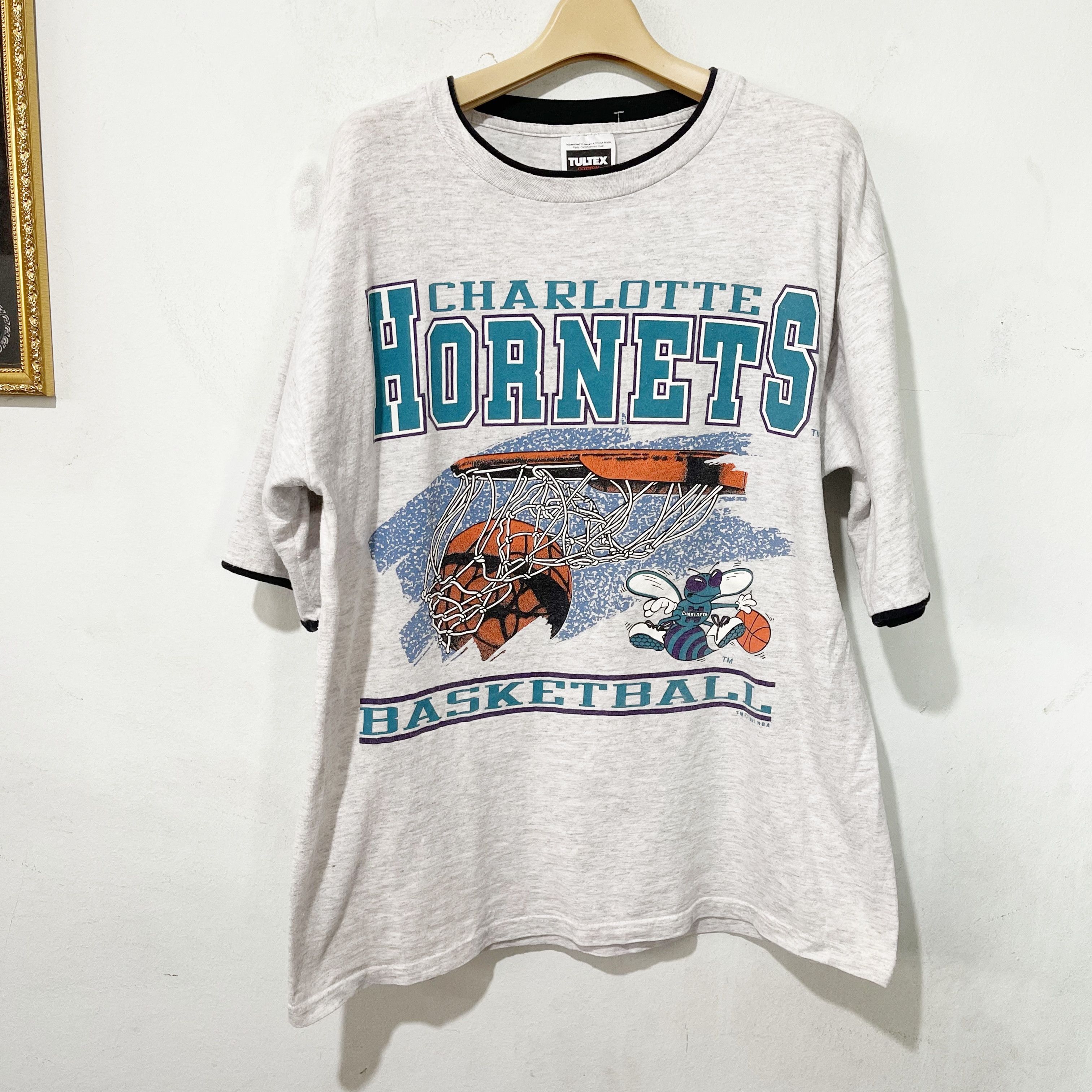 NBA Vintage 1991 Charlotte Hornets T-shirt Size US L / EU 52-54 / 3 - 1 Thumbnail