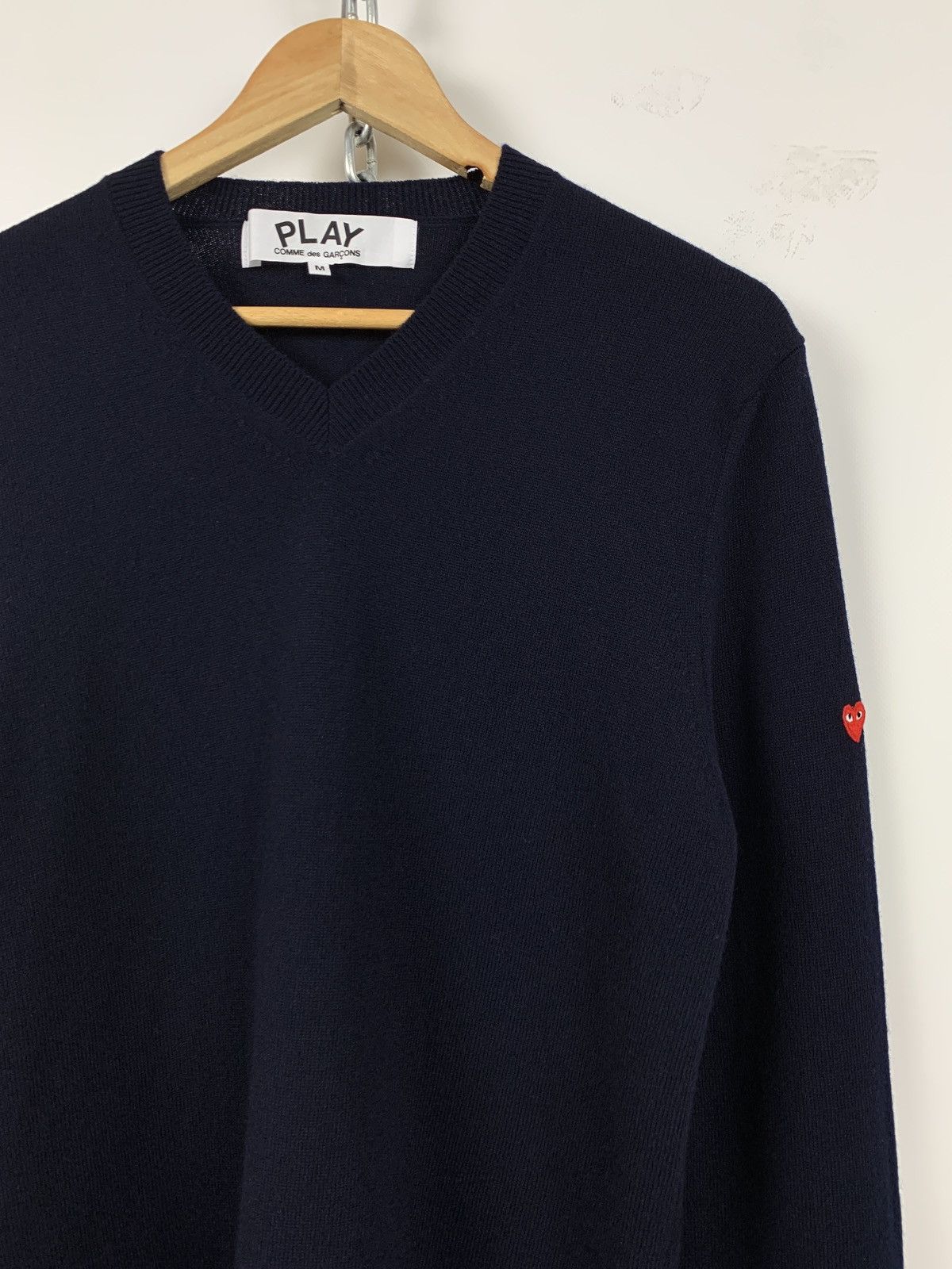Comme des Garcons Comme des Garçons Play V-Neck Wool Sweater Size US M / EU 48-50 / 2 - 5 Thumbnail