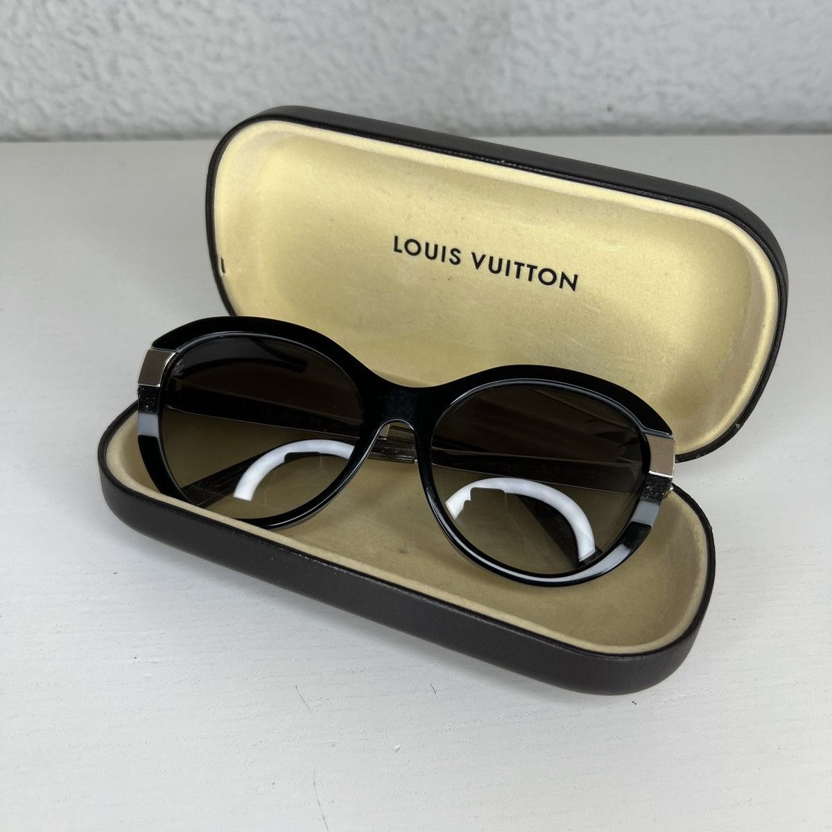 Designer × Louis Vuitton Louis Vuitton Sunglasses Acetate  display picture 2