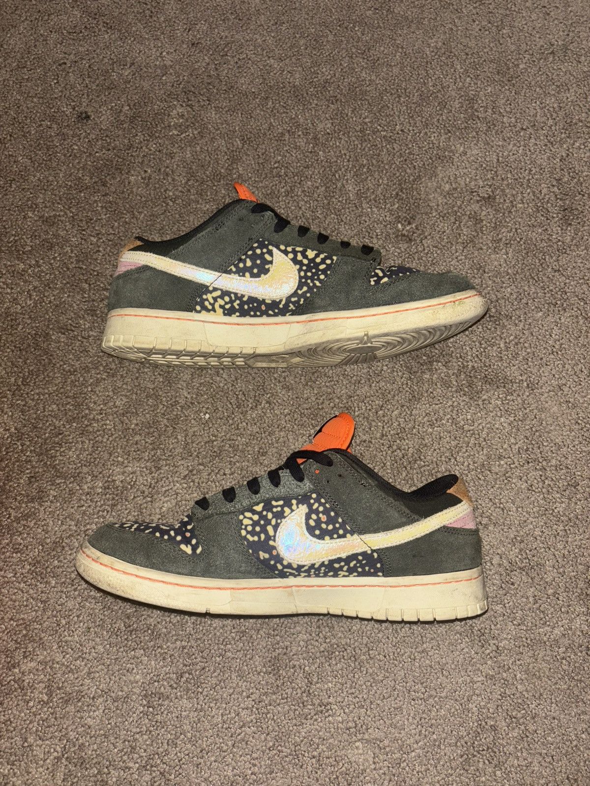 Nike Nike dunk low SE ‘gone fishing- rainbow trout’ Size US 9 / EU 42 - 2 Thumbnail