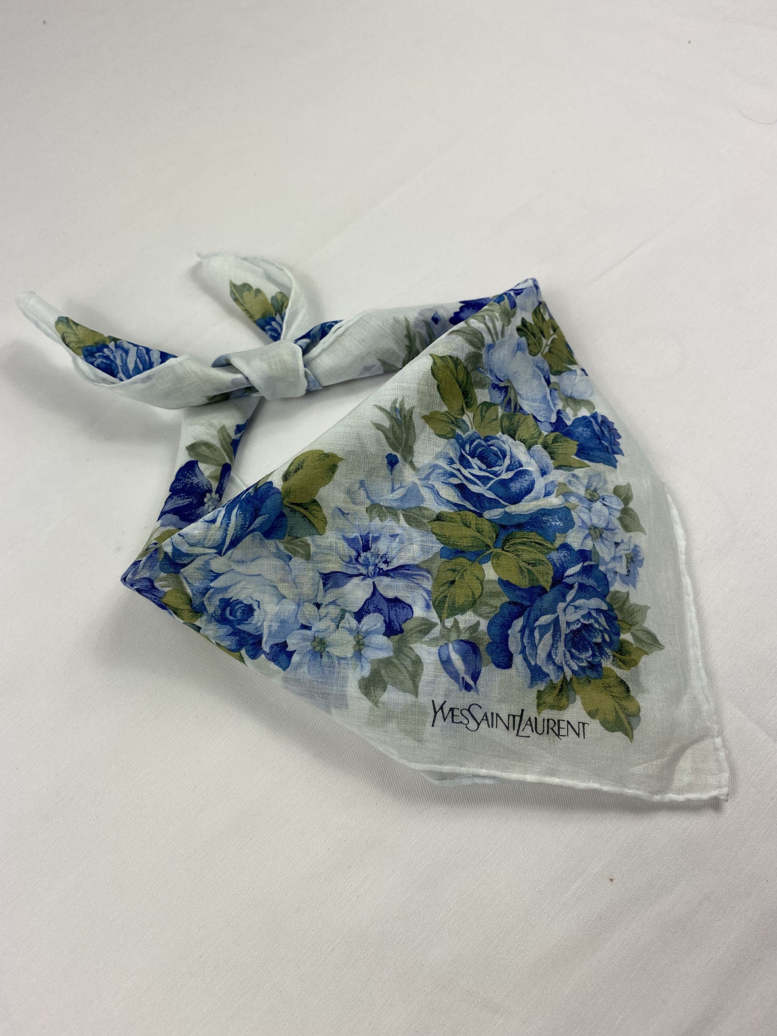 Yves Saint Laurent Yves Saint Laurent Handkerchief / Bandana / Neckerchief Size ONE SIZE - 2 Thumbnail