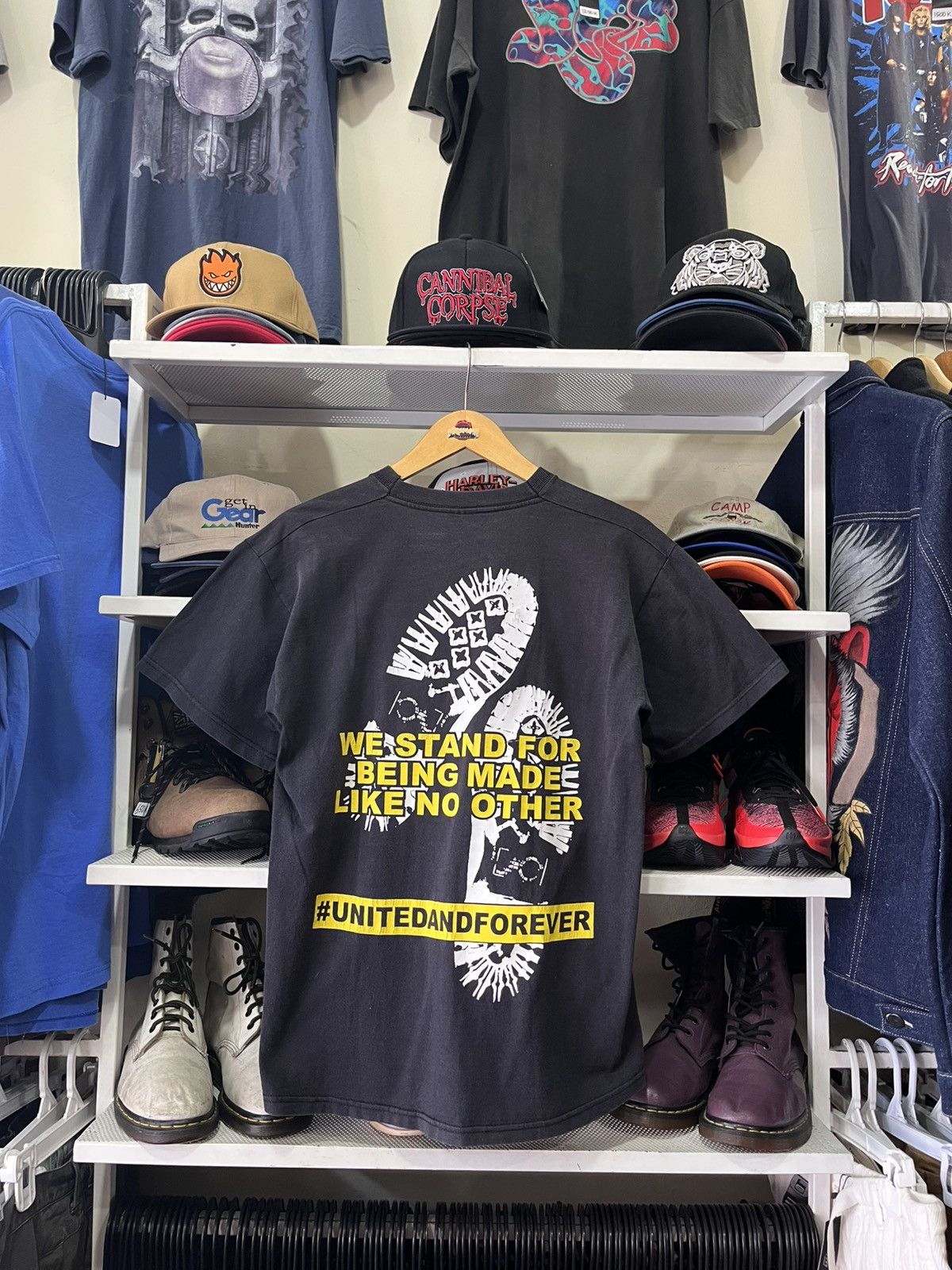 Dr. Martens Dr. Martens 90s vintage tshirt Size US M / EU 48-50 / 2 - 7 Thumbnail