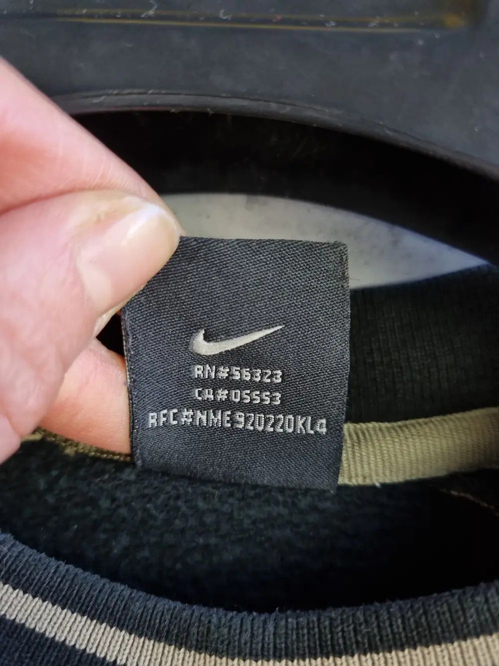 Nike × Vintage 90s Faded NIKE Spell Out Logo Vintage Sweatshirt Size US L / EU 52-54 / 3 - 16 Thumbnail