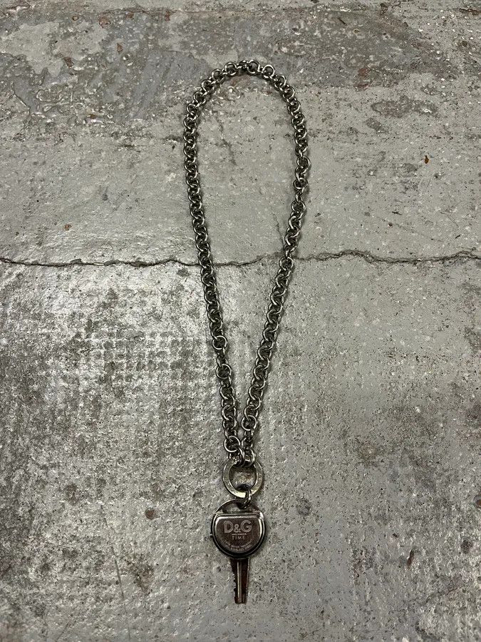 Dolce & Gabbana 2000s Dolce & Gabbana Crystal Key Watch Necklace Size ONE SIZE - 5 Thumbnail