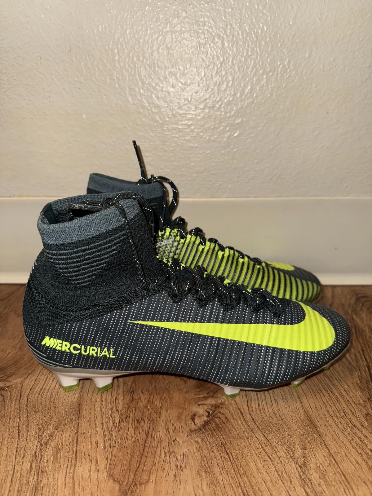 Nike Nike Mercurial Superfly 5 CR7 FG Seaweed Size US 7.5 / EU 40-41 - 1 Thumbnail