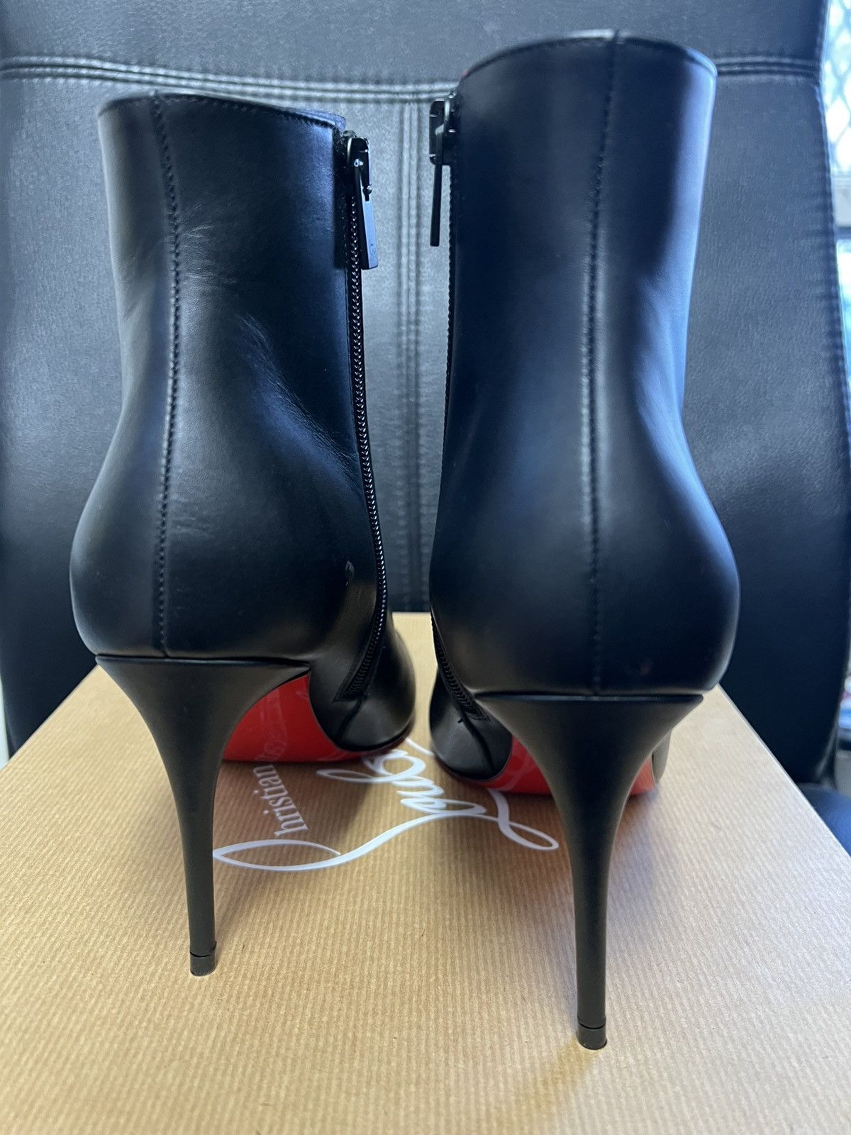 Christian Louboutin Christian Louboutin Size 39 Eloise Booty 85 Calf BLACK Size US 9 / IT 39 - 4 Thumbnail