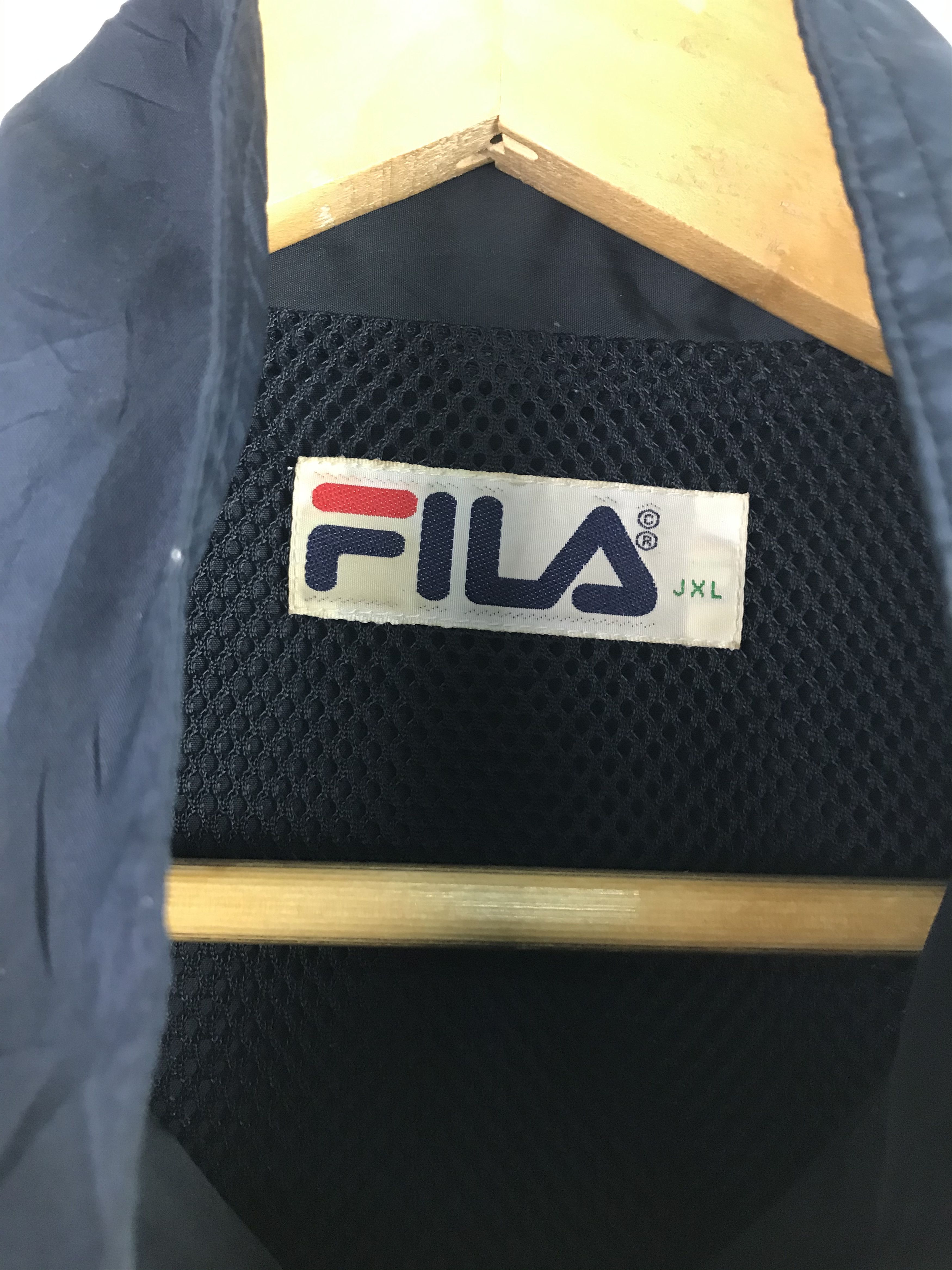 Fila × Japanese Brand × Vintage Vintage 90's Fila Full Zipper Vest Size US L / EU 52-54 / 3 - 4 Thumbnail