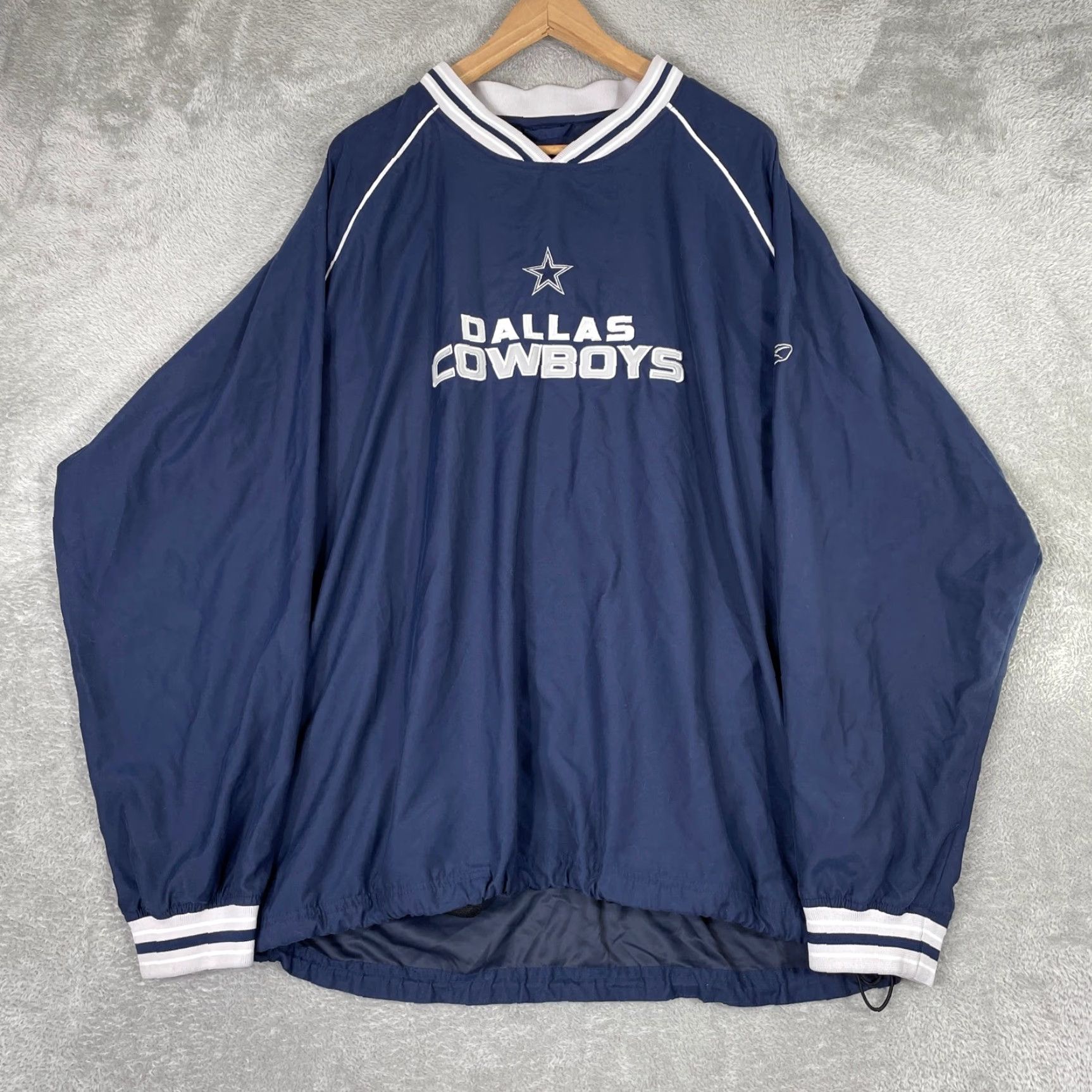 Reebok VINTAGE Reebok Dallas Cowboys Windbreaker Mens XL Navy Blue Pullover V-Neck Y2K NFL Jacket Size US XL / EU 56 / 4 - 2 Thumbnail